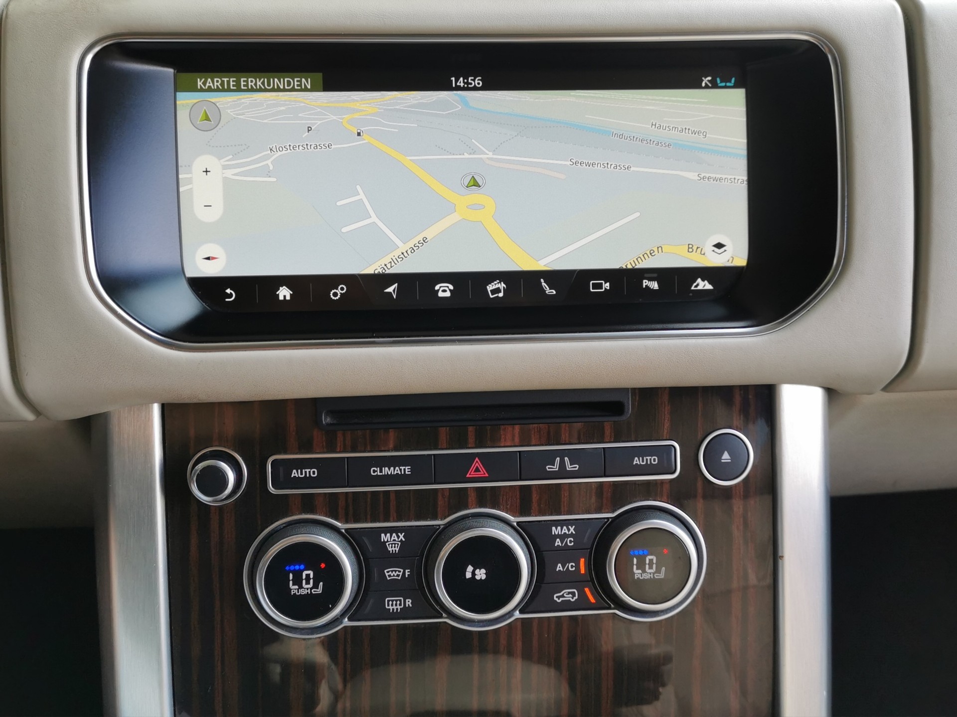 LAND ROVER Range Rover 3.0 TDV6 Vogue Automatic-image-19