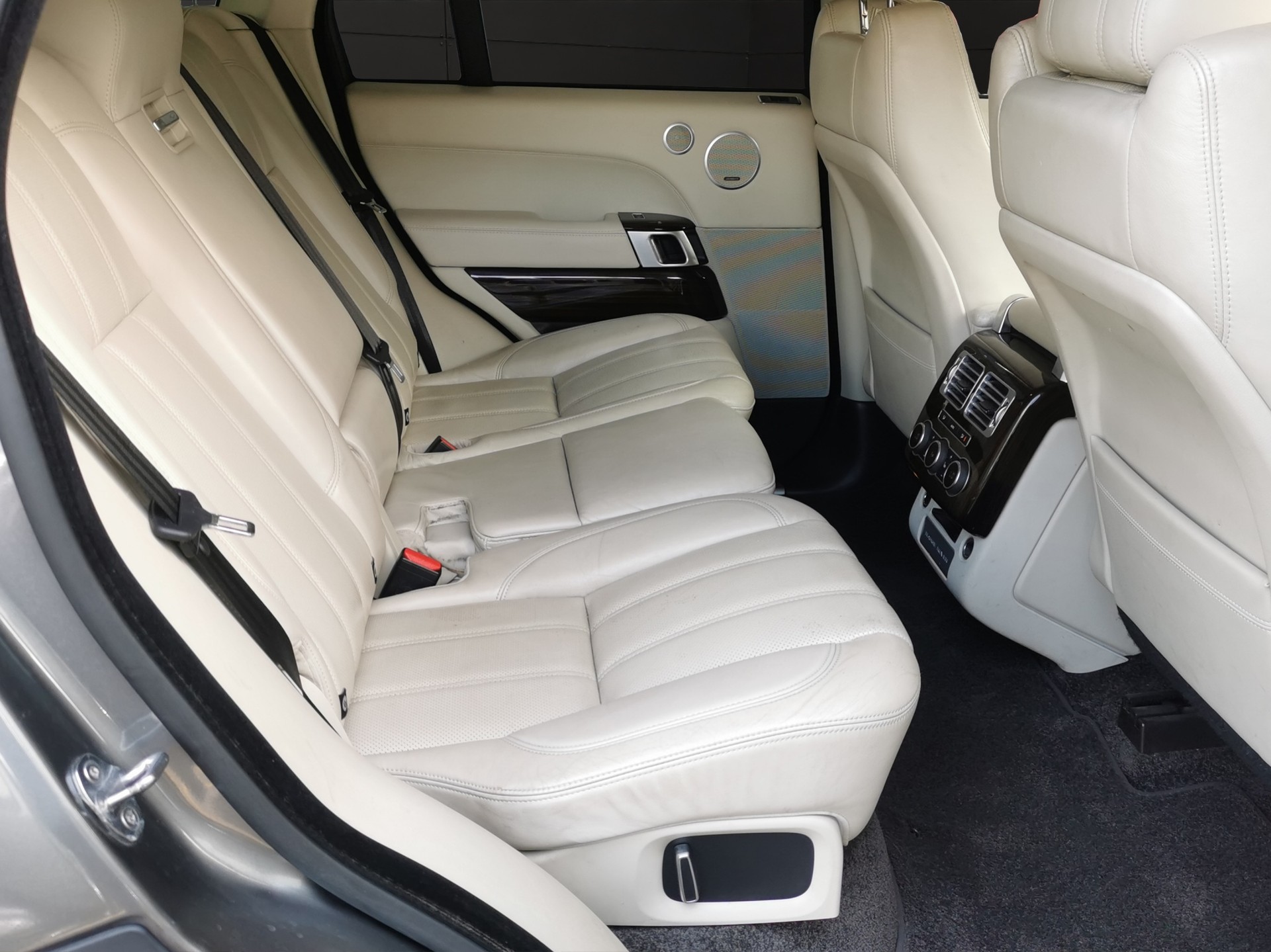 LAND ROVER Range Rover 3.0 TDV6 Vogue Automatic-image-15