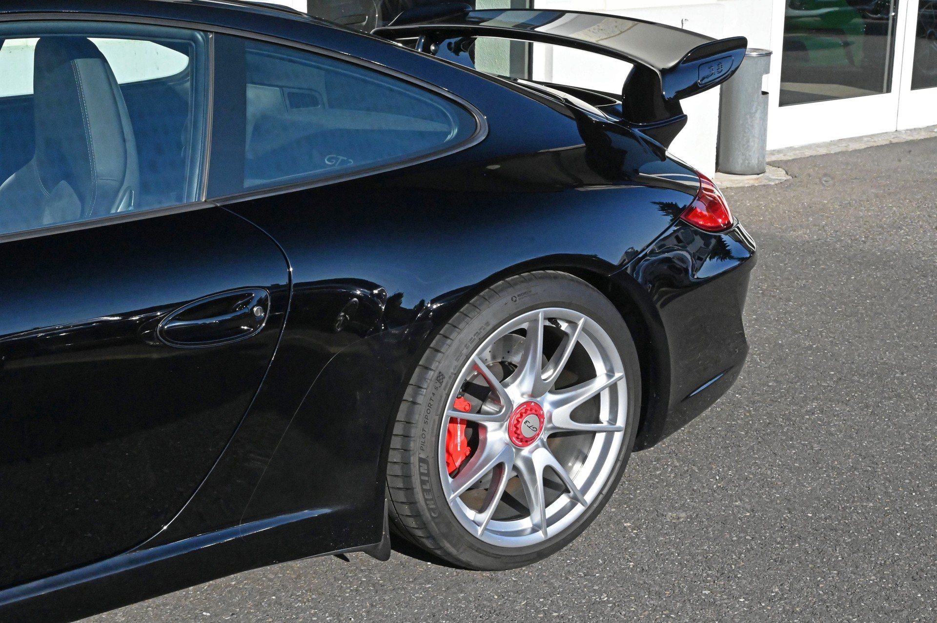 PORSCHE 911 GT3-image-7