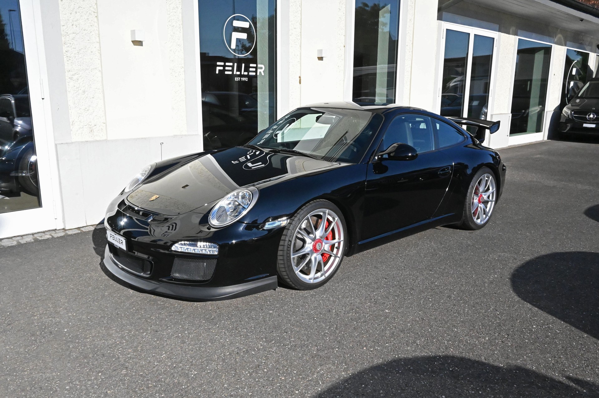 PORSCHE 911 GT3-image-1