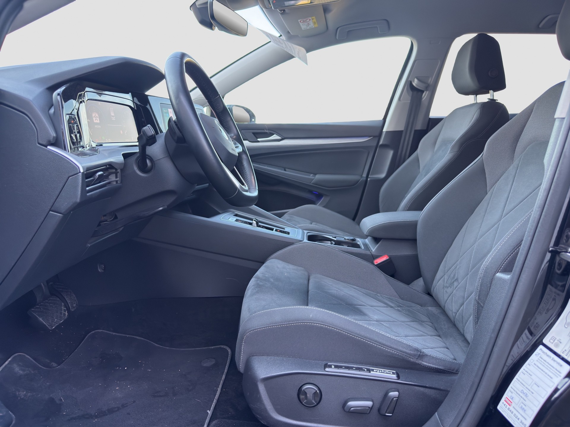 VW Golf Variant 2.0 TDI Life DSG ** Frisch ab MFK und Service ** CH Auto ** 1. Hand **-image-8