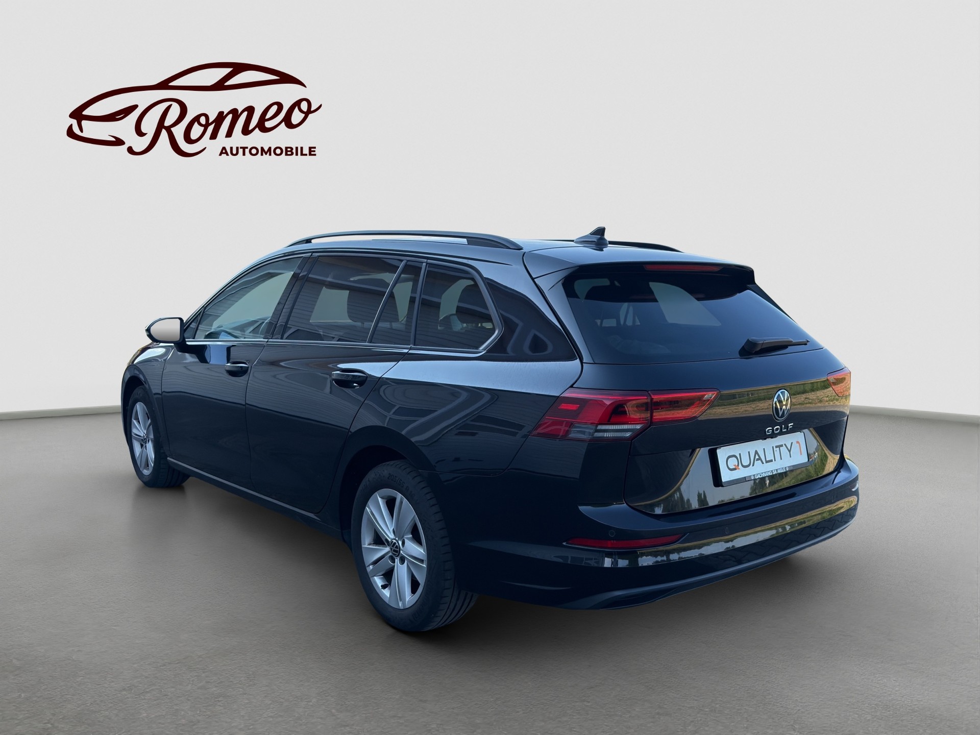 VW Golf Variant 2.0 TDI Life DSG ** Frisch ab MFK und Service ** CH Auto ** 1. Hand **-image-2