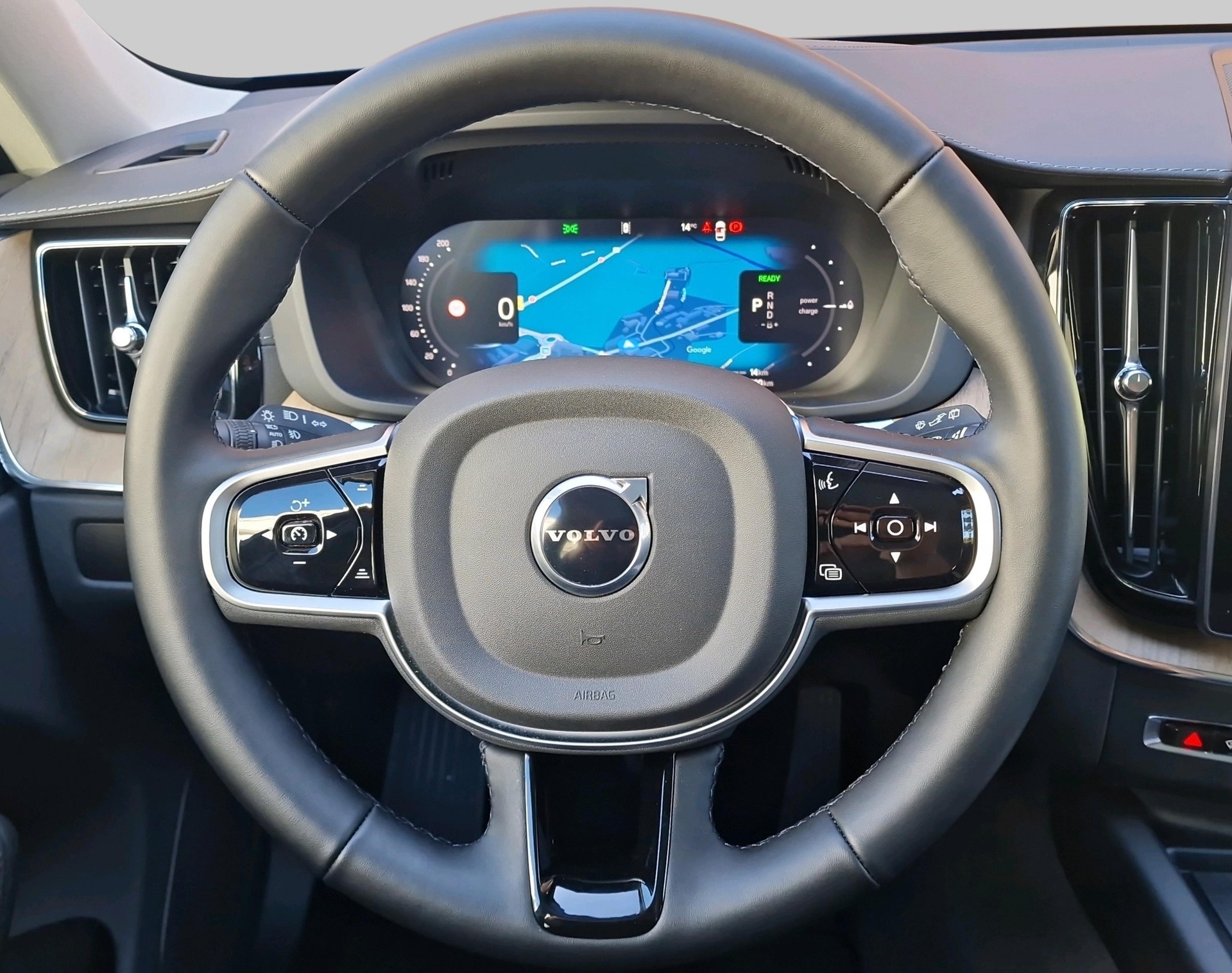 VOLVO XC60 2.0 T8 TE Ultra Dark eAWD-image-10