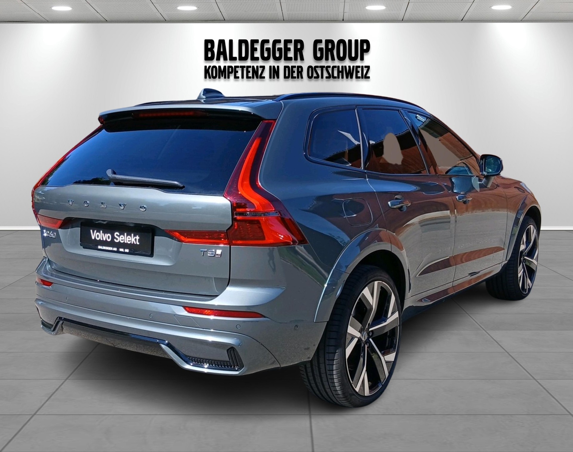 VOLVO XC60 2.0 T8 TE Ultra Dark eAWD-showroom-element-1