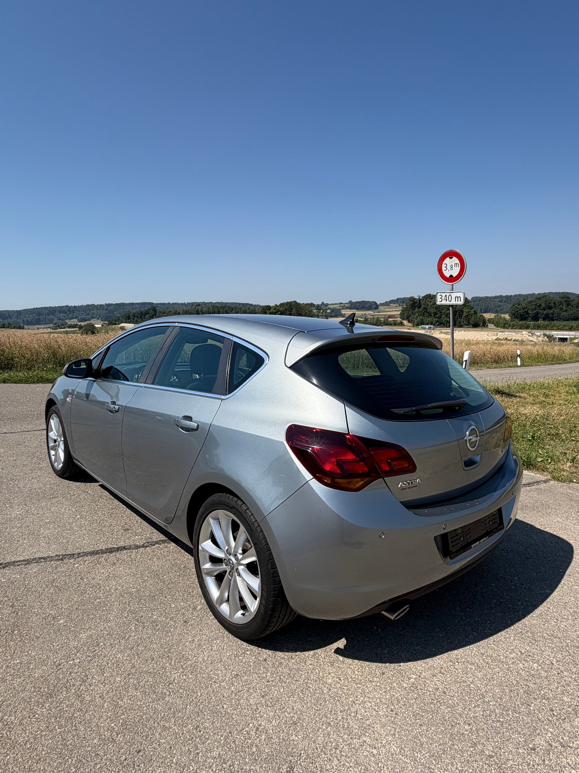 OPEL Astra 1.4i 16V Turbo-image-6