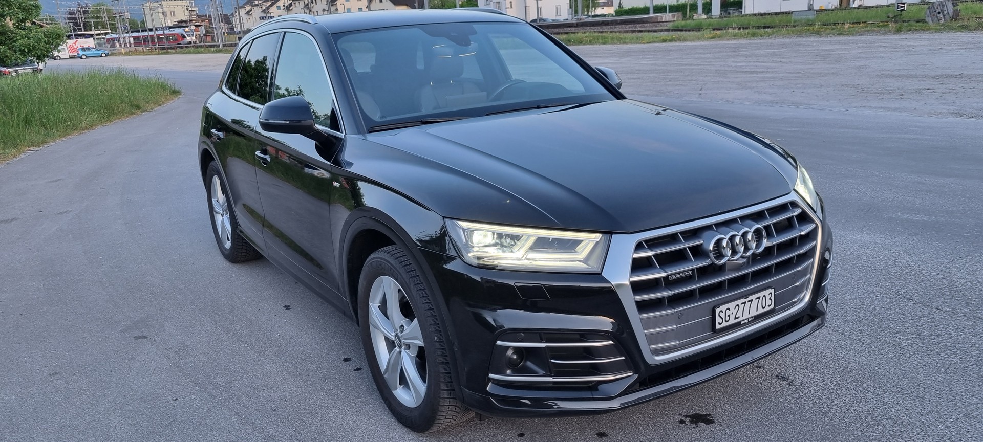 AUDI 2.0 TFSI Design qu. S-Tronic-image-1