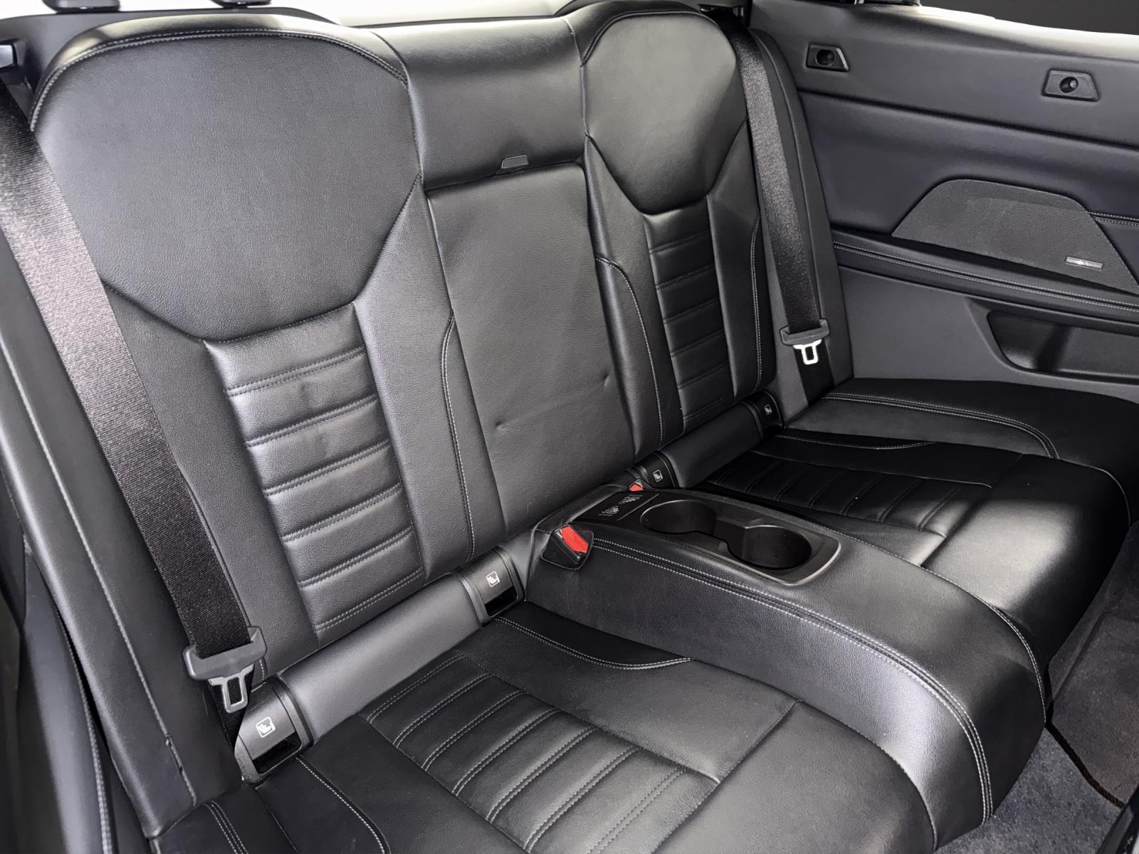 BMW M440d xDrive Cabrio-image-18