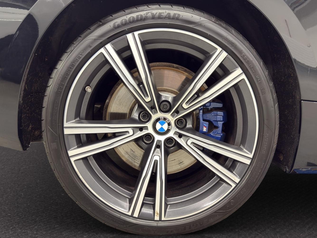BMW M440d xDrive Cabrio-image-10