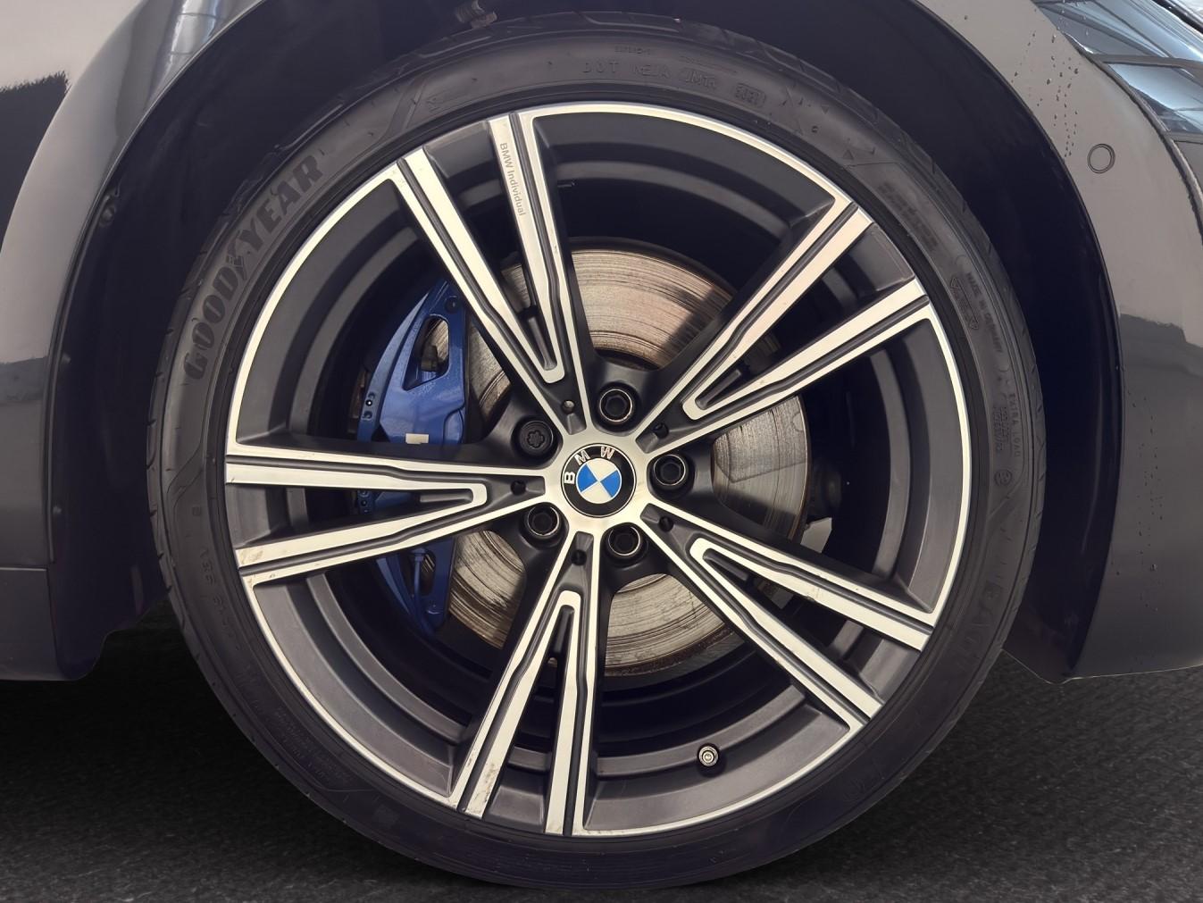 BMW M440d xDrive Cabrio-image-11