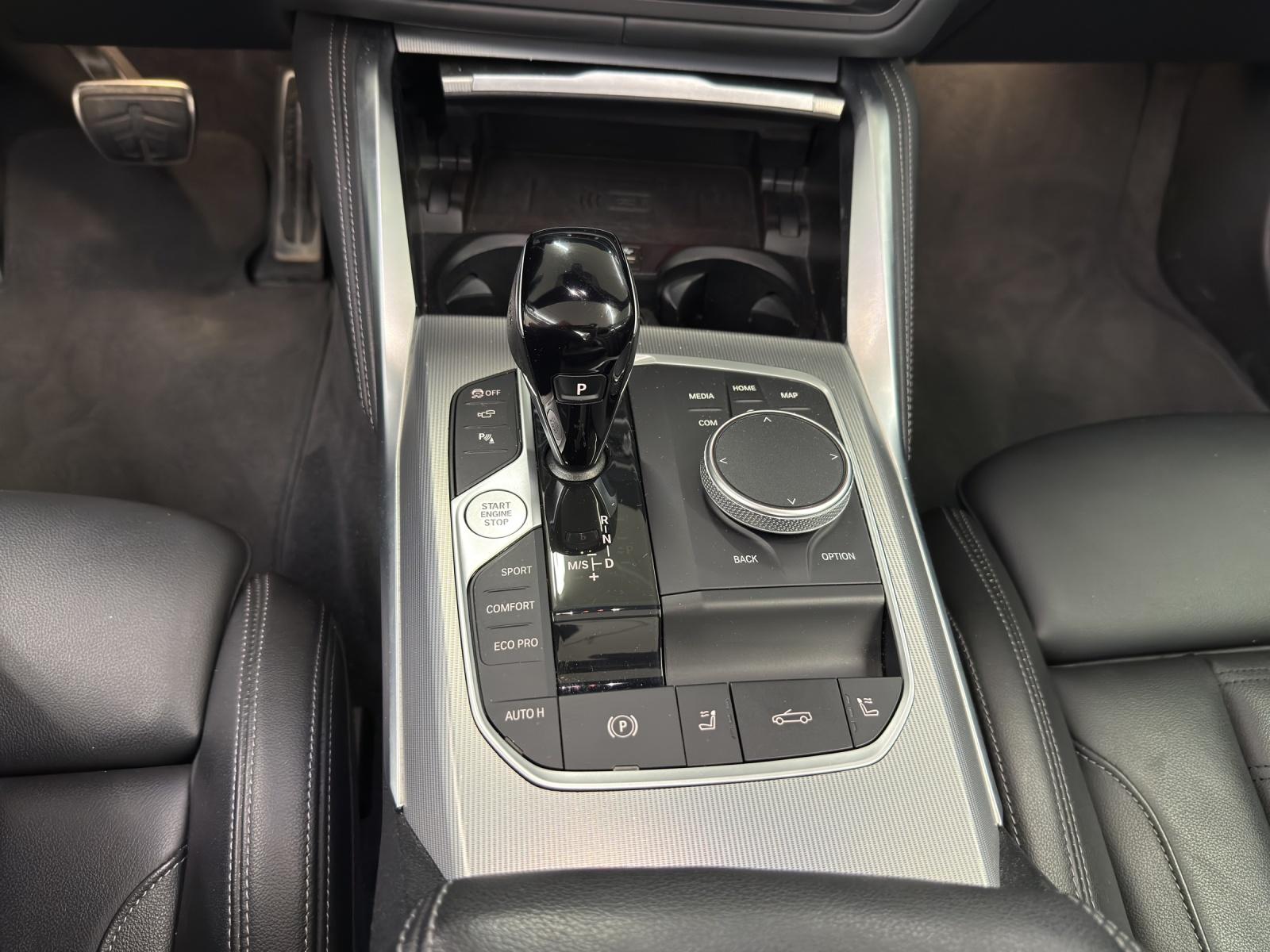 BMW M440d xDrive Cabrio-image-16