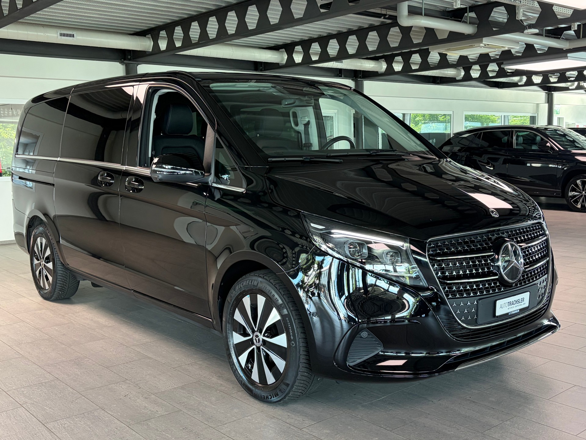 MERCEDES-BENZ V 250 d 4MATIC AVANTGARDE Lang (FL)-image-3