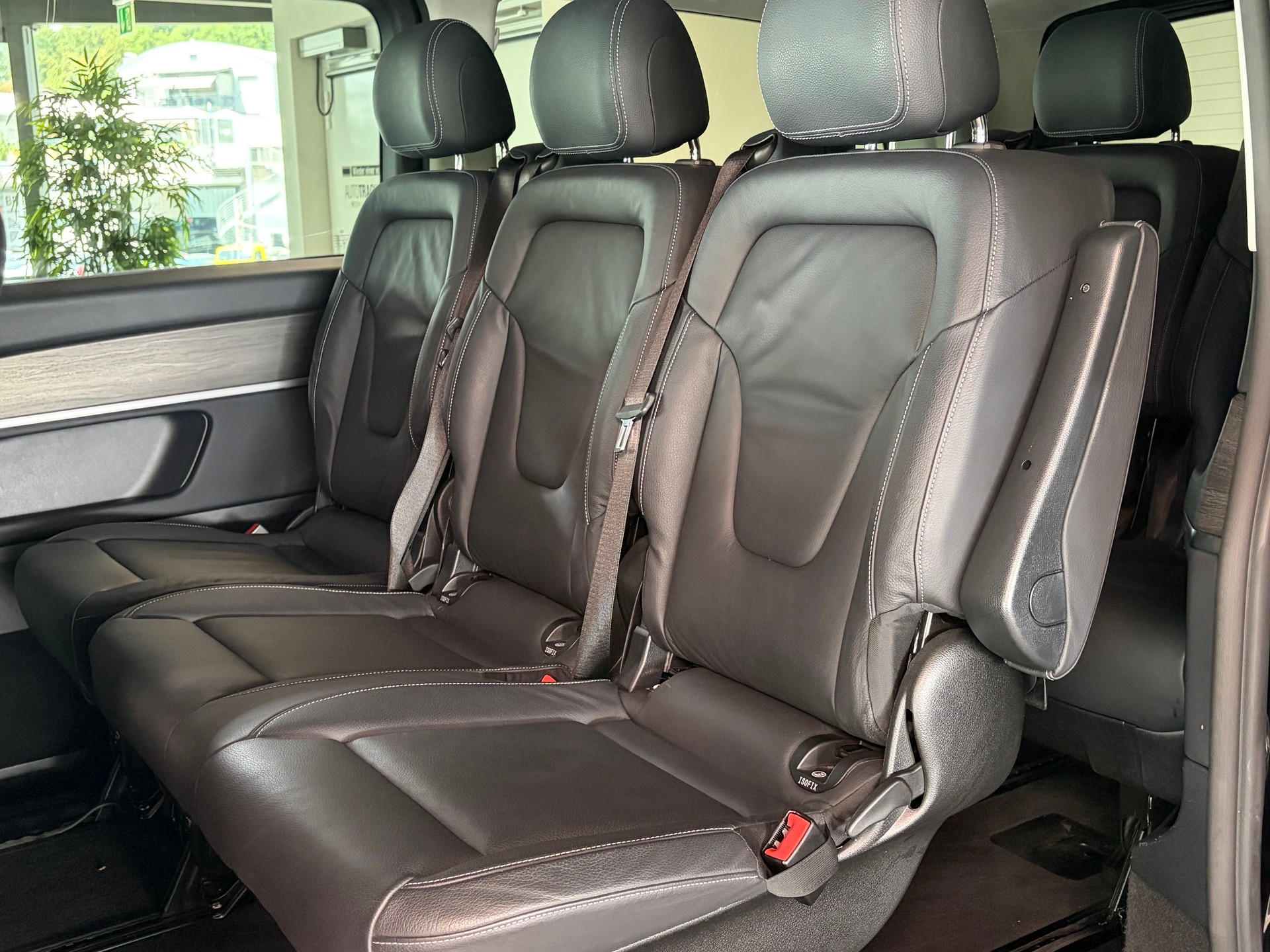 MERCEDES-BENZ V 250 d 4MATIC AVANTGARDE Lang (FL)-image-6