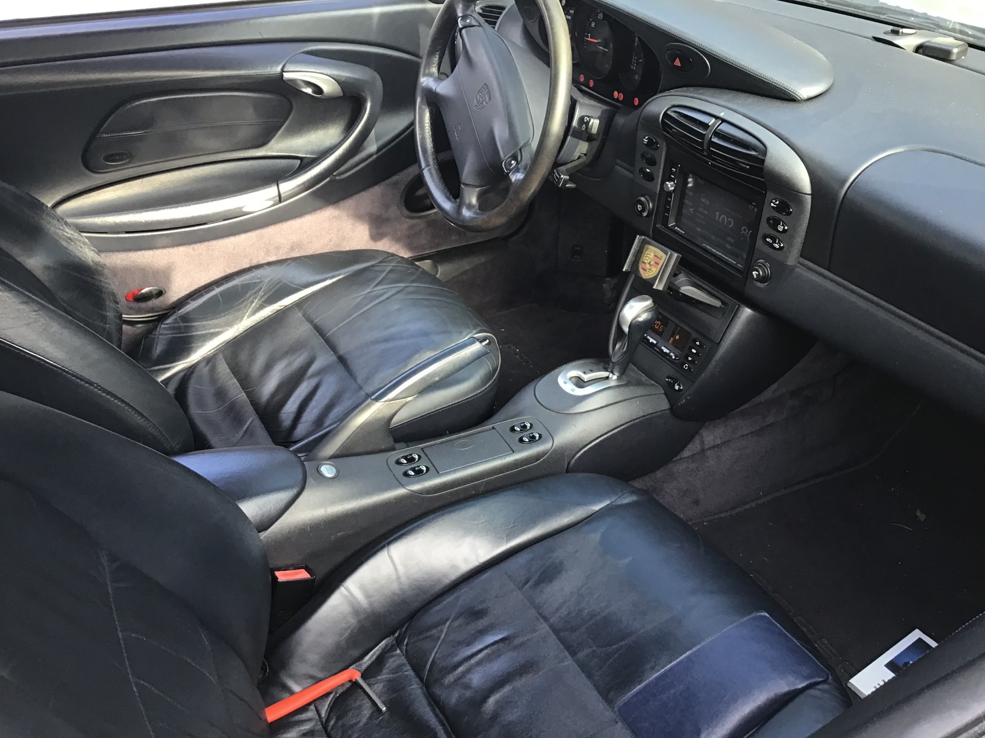 PORSCHE Carrera 4-image-3