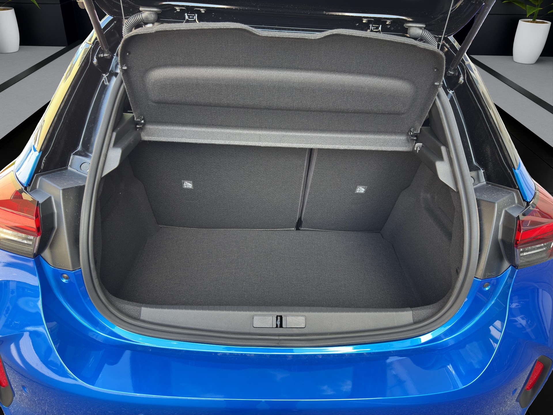 OPEL Corsa 1.2 T Hybrid Sporthilfe-image-8