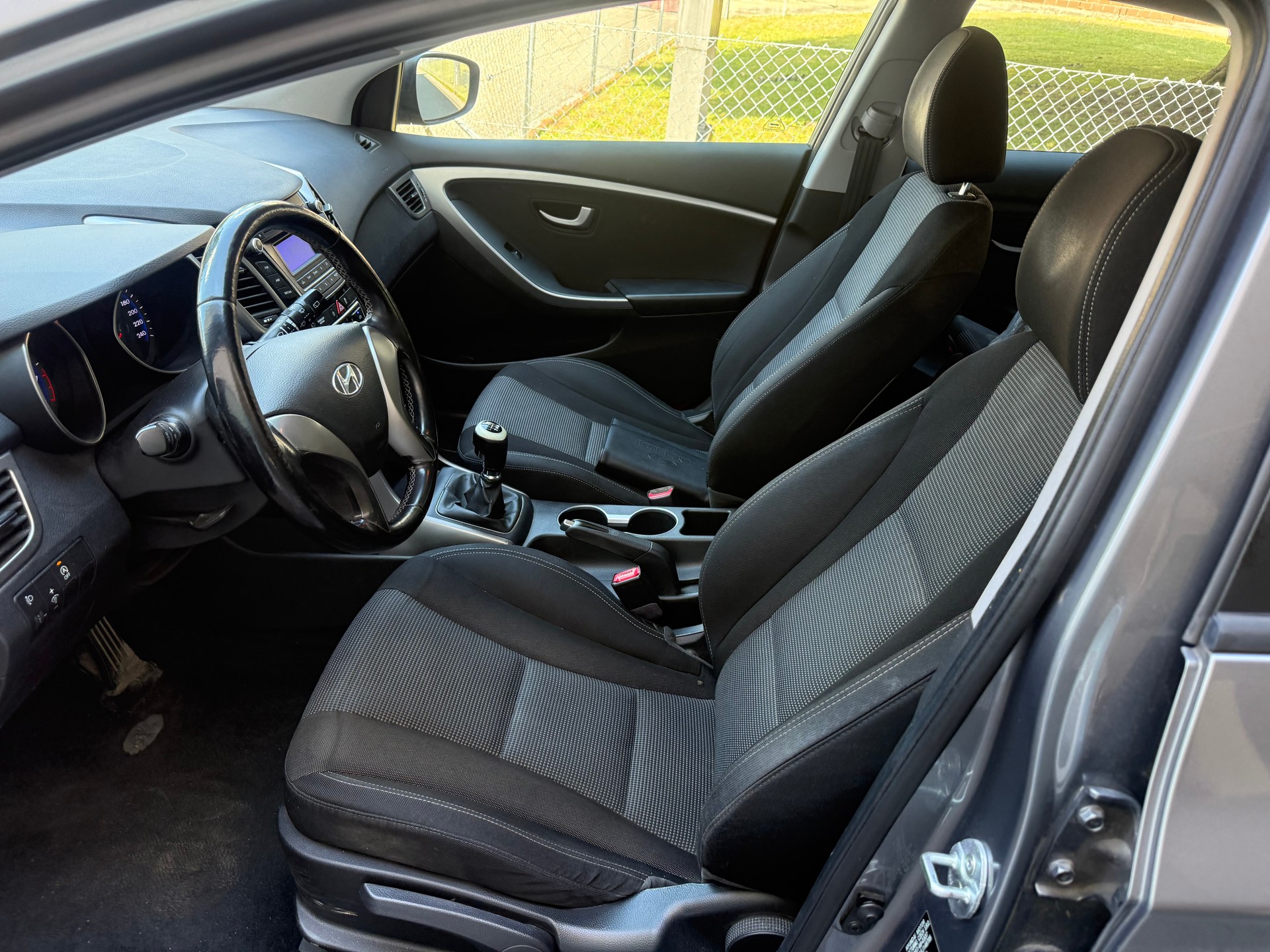 HYUNDAI i30 1.4 Comfort-image-6
