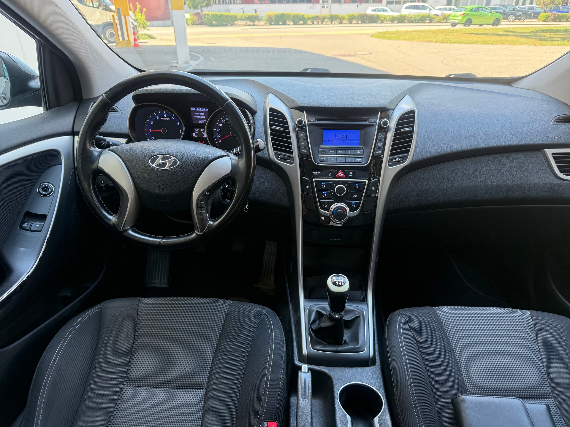 HYUNDAI i30 1.4 Comfort-image-7