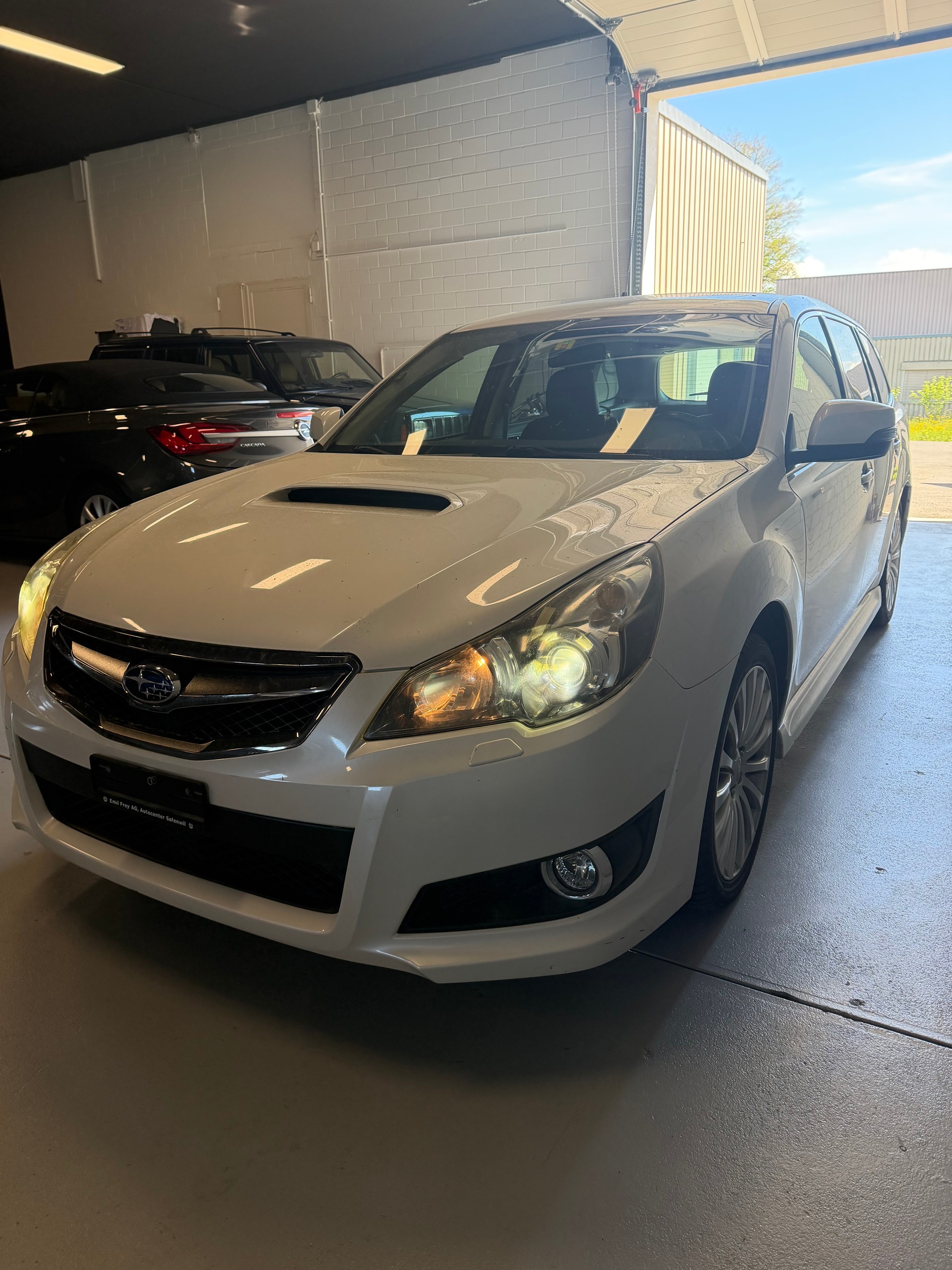 SUBARU Legacy 2.0D Limited S AWD-image-2