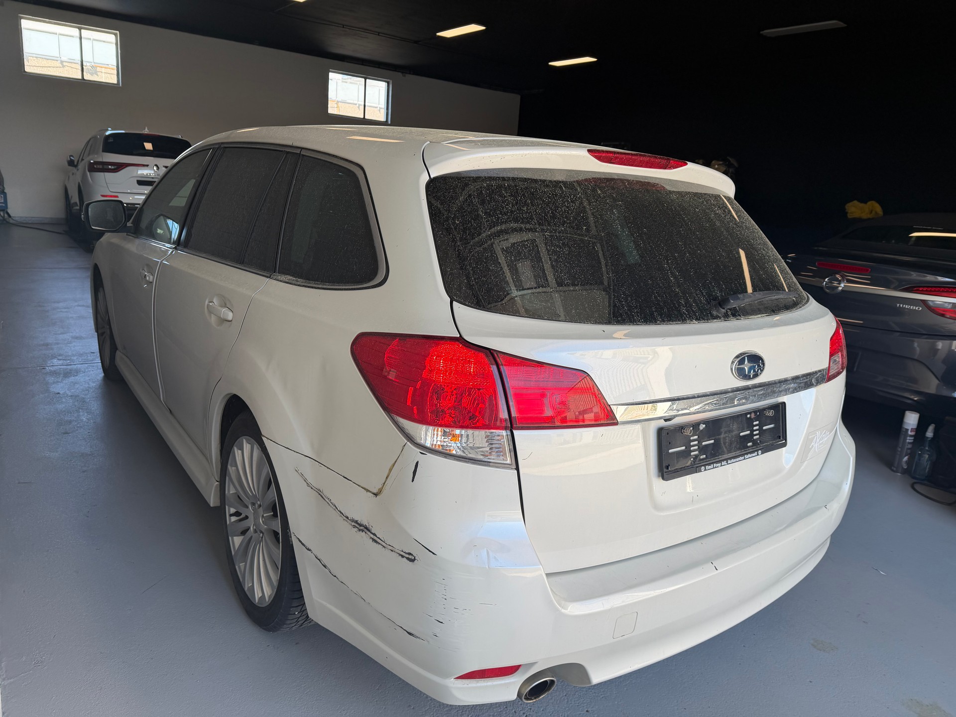 SUBARU Legacy 2.0D Limited S AWD-image-9