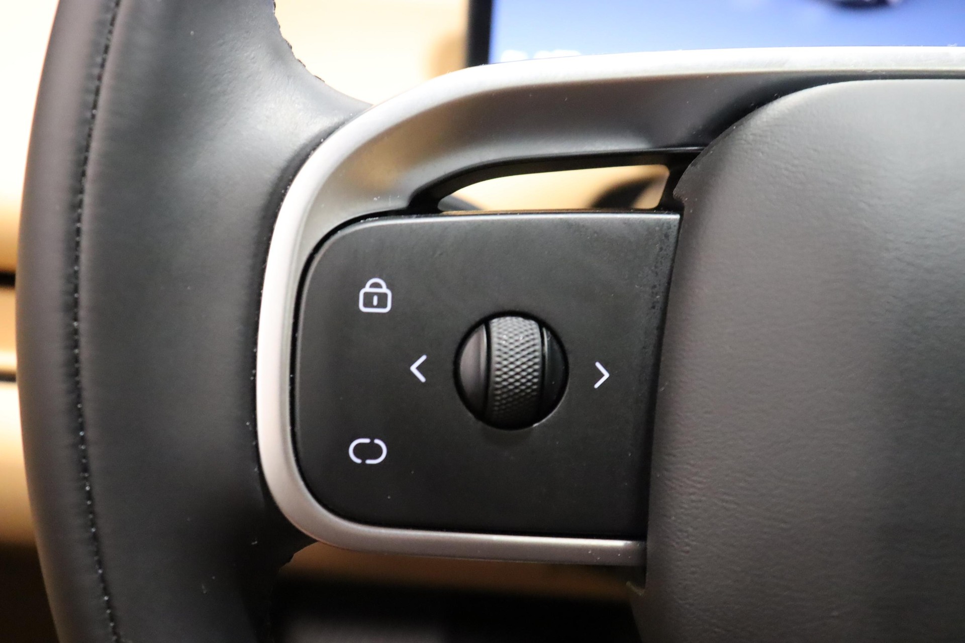 LEAPMOTOR C10 1.5 REEV Design-image-15