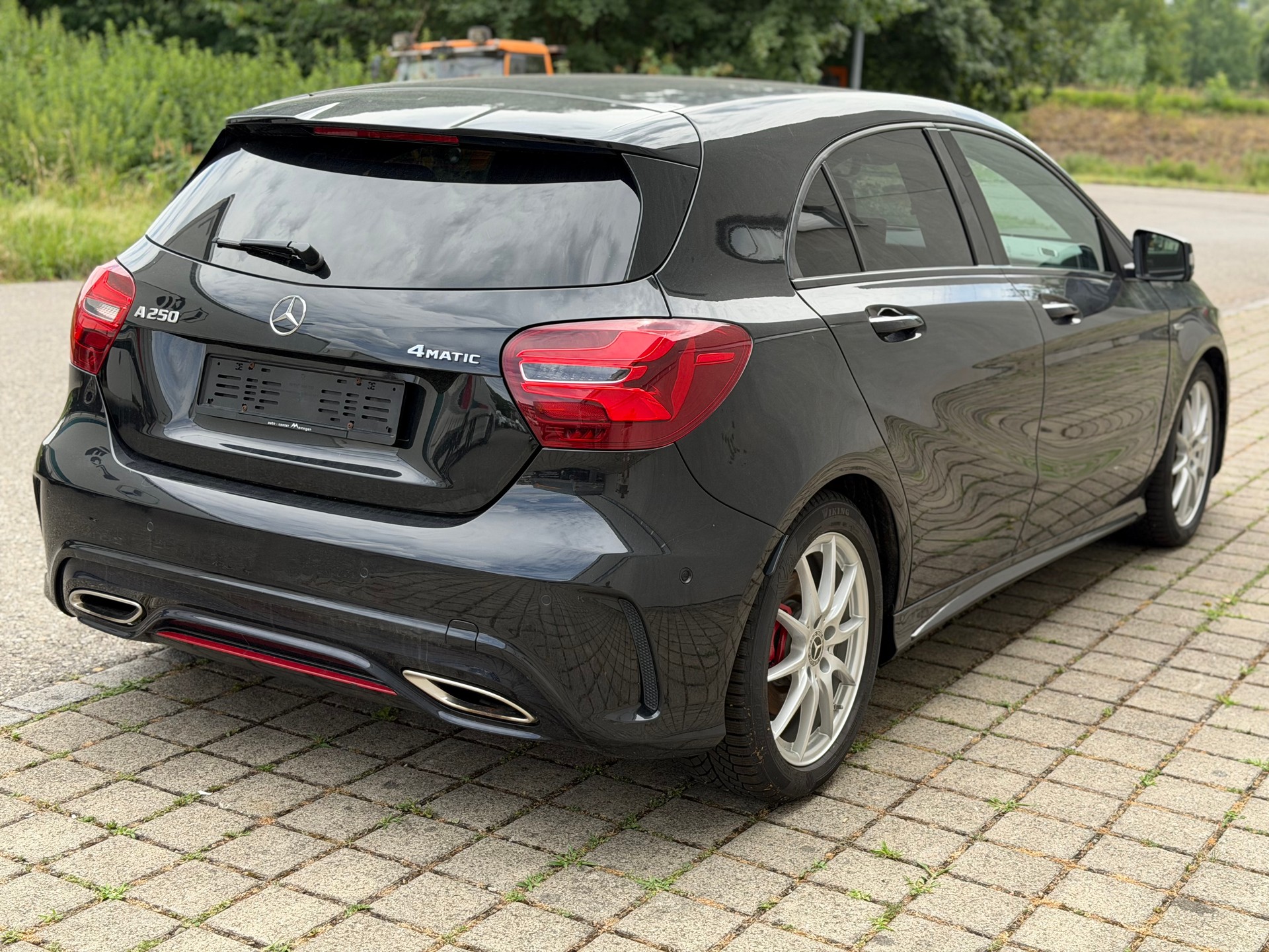 MERCEDES-BENZ A 250 Sport 4Matic 7G-DCT-image-5