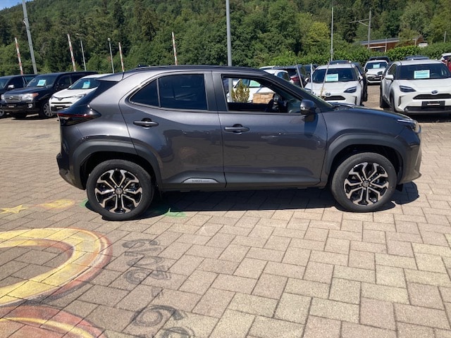 TOYOTA Yaris Cross 1.5 Trend e-CVT-image-3