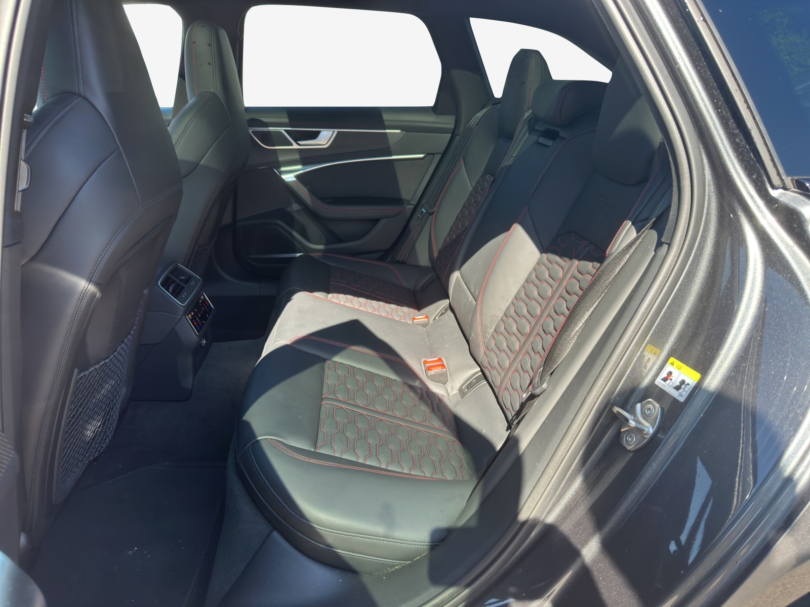 AUDI RS6 Avant 4.0 TFSI V8 quattro-image-11