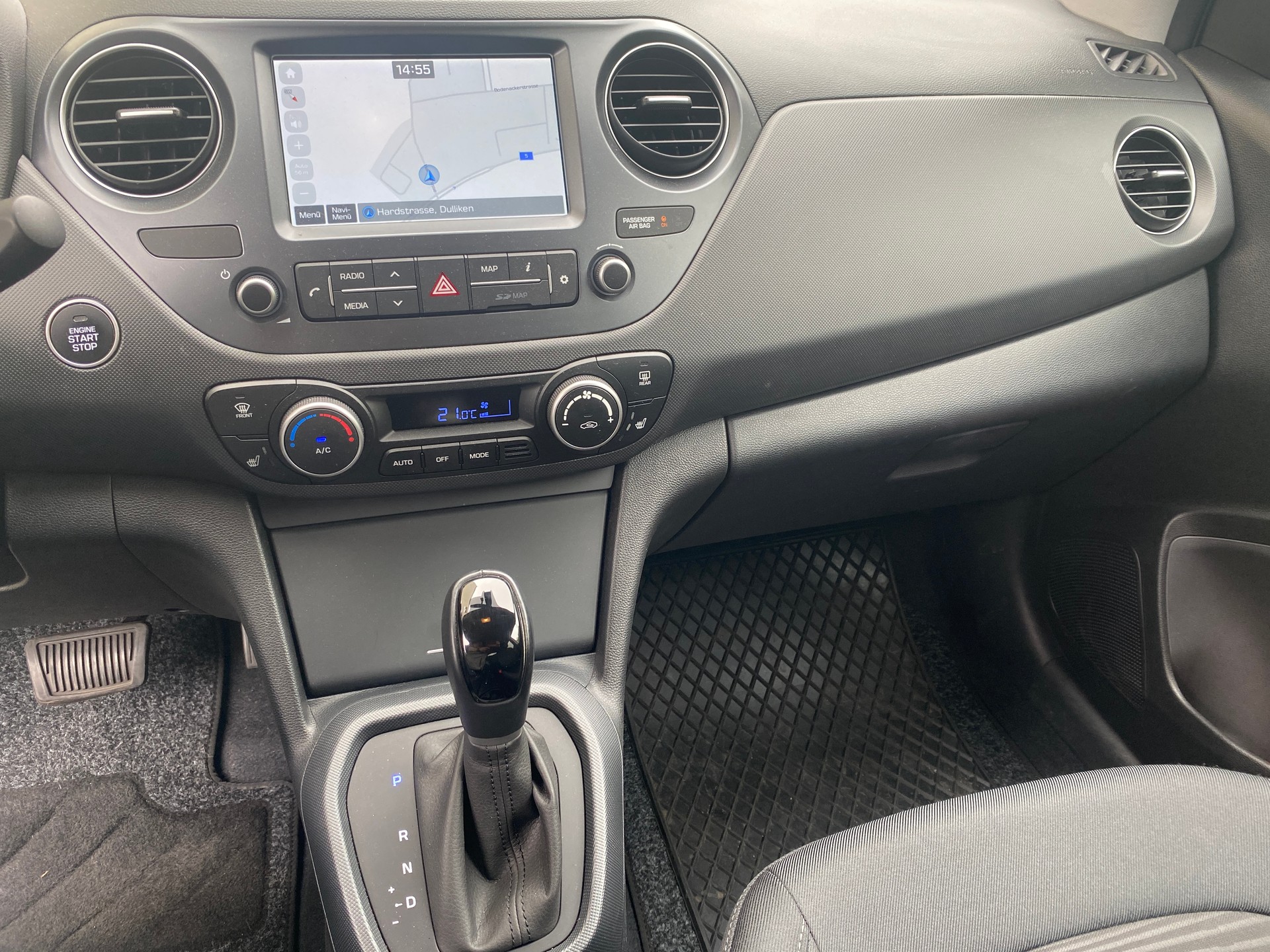 HYUNDAI i10 1.2 Vertex Automatic-image-5