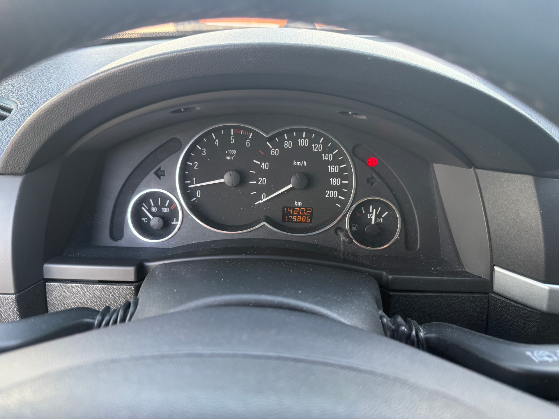 OPEL Meriva 1.7 CDTi Linea Fresca-image-8