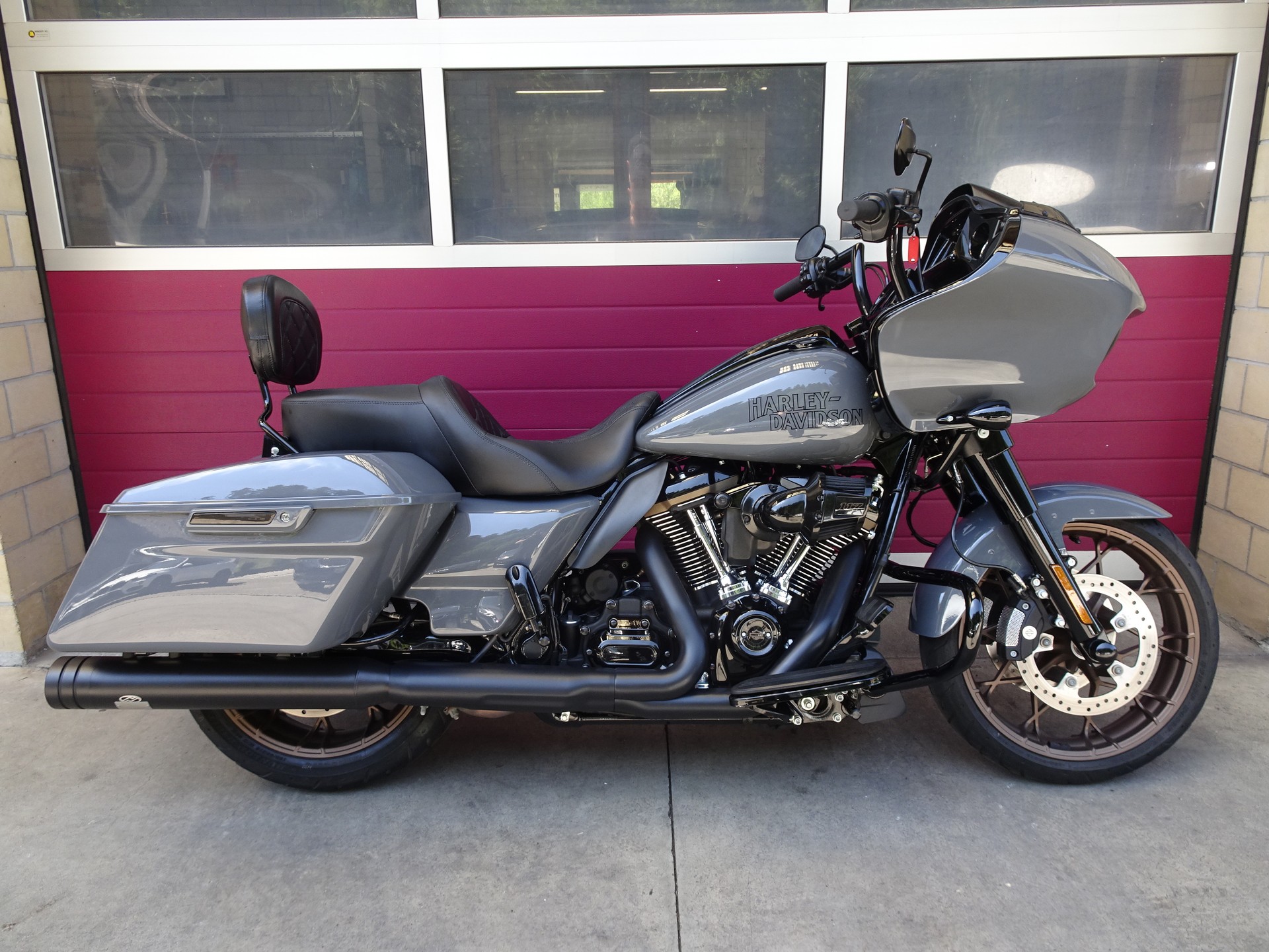 HARLEY-DAVIDSON FLTRXST Road Glide ST 117