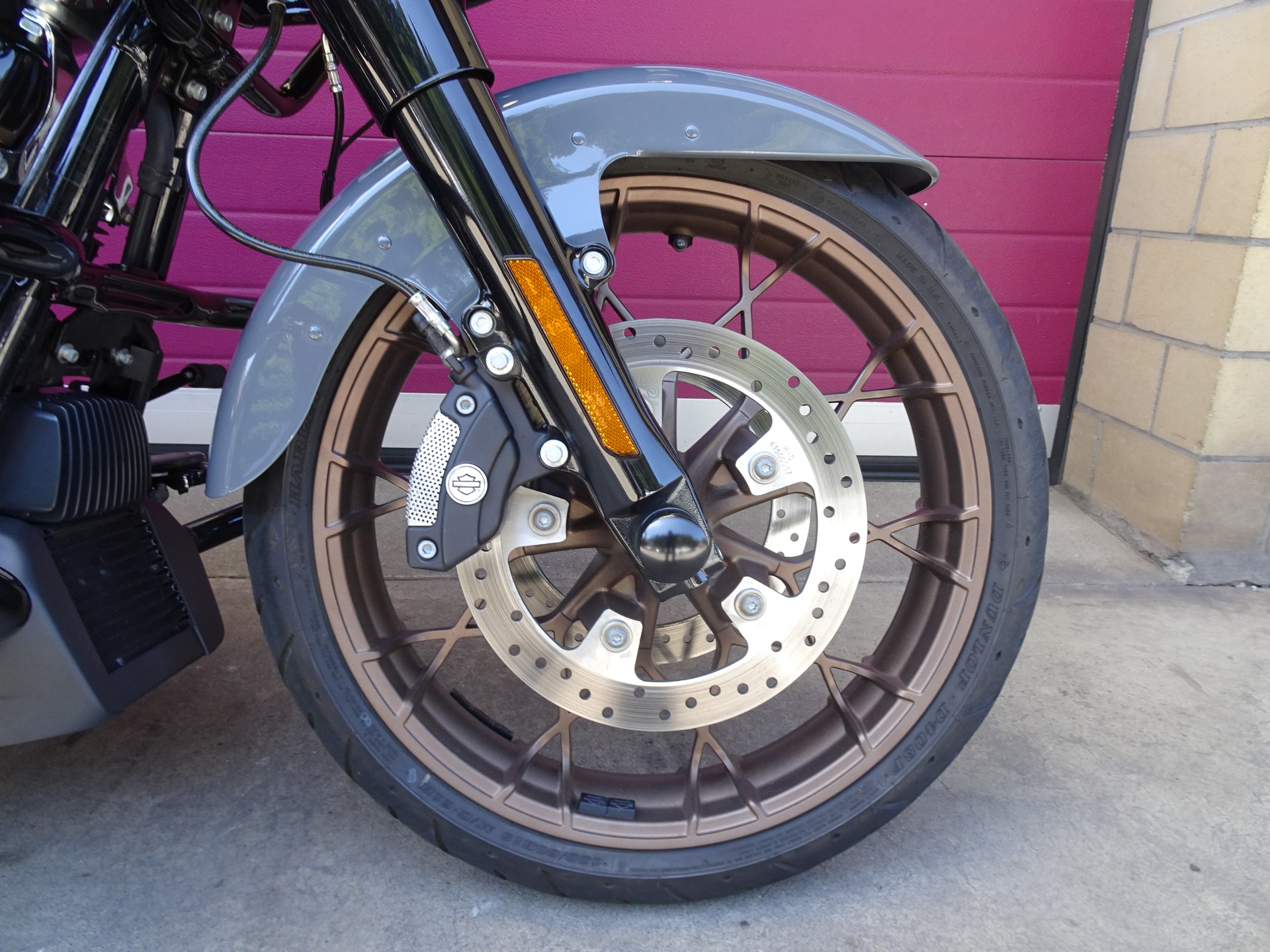 HARLEY-DAVIDSON FLTRXST Road Glide ST 117-showroom-element-1
