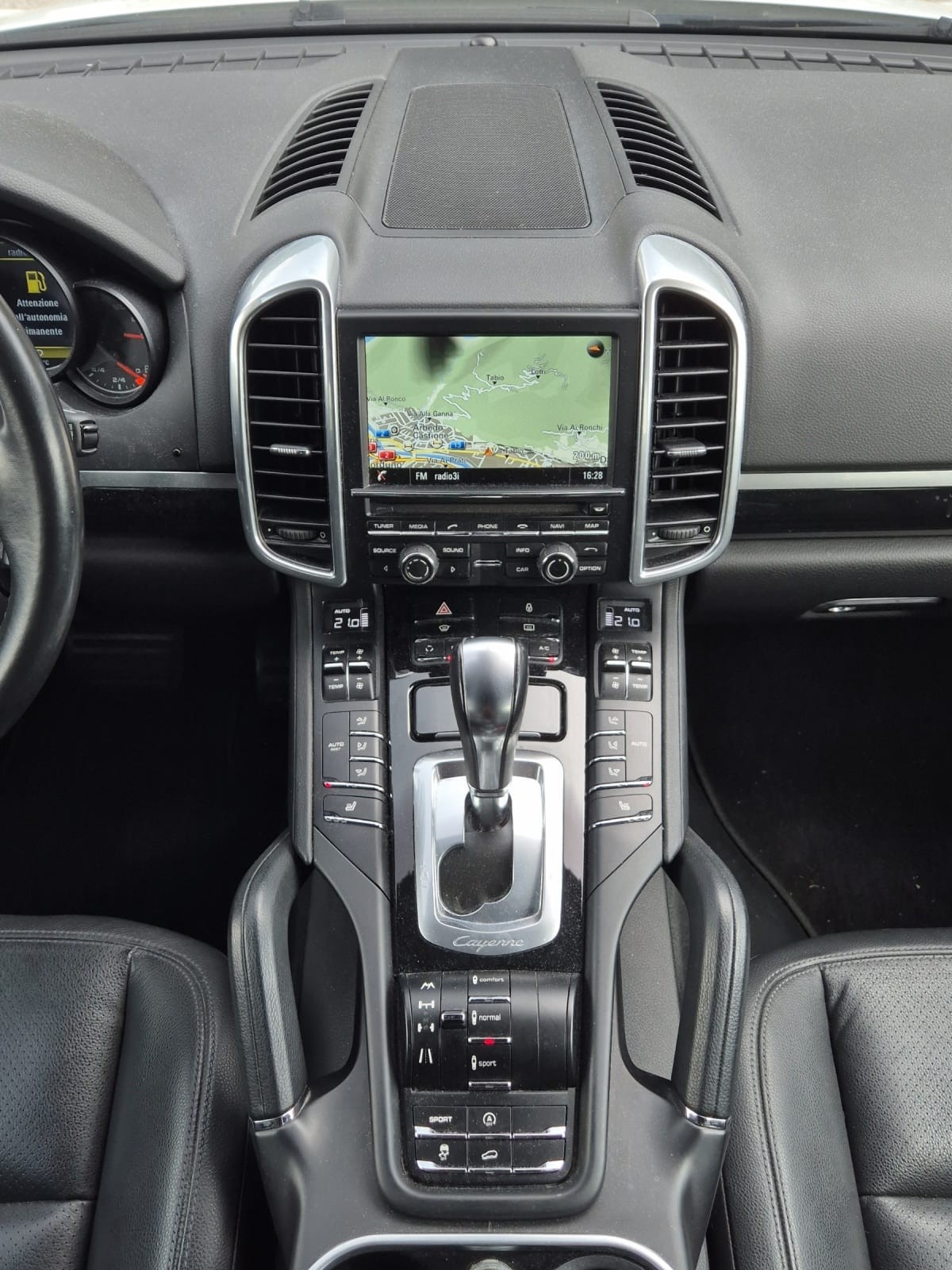 PORSCHE Cayenne Diesel-image-10