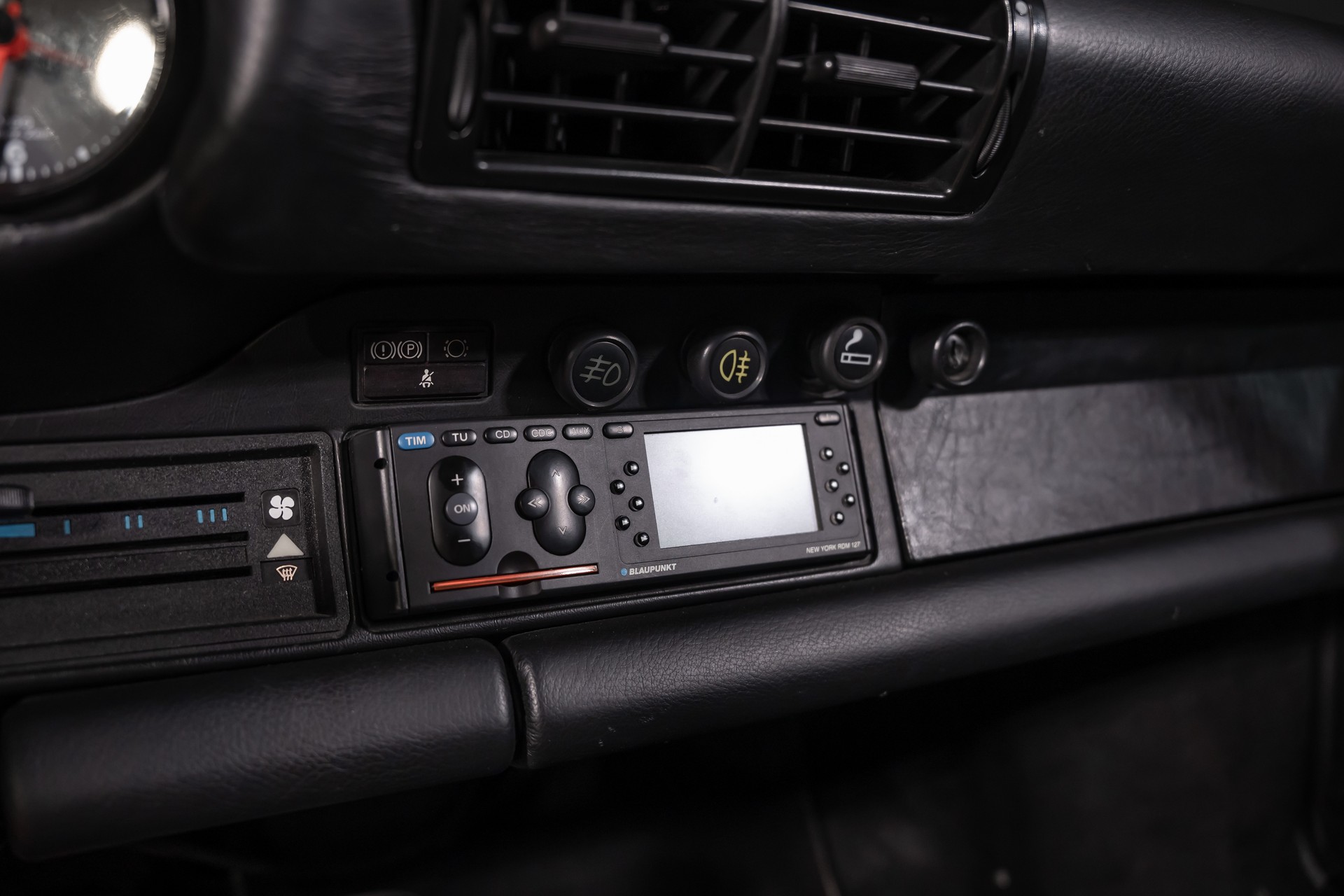 PORSCHE 911 Carrera Targa-image-22