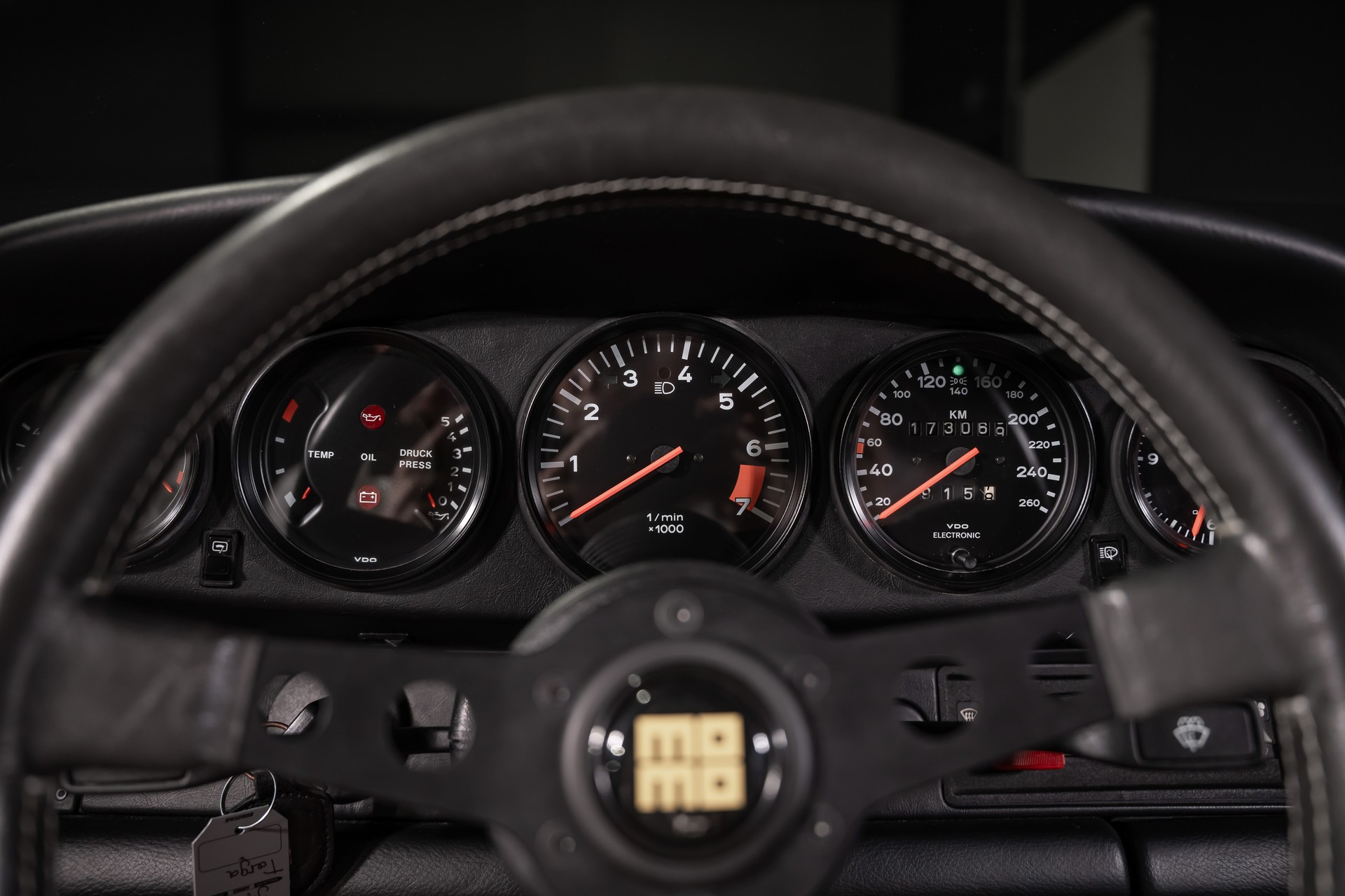 PORSCHE 911 Carrera Targa-image-21