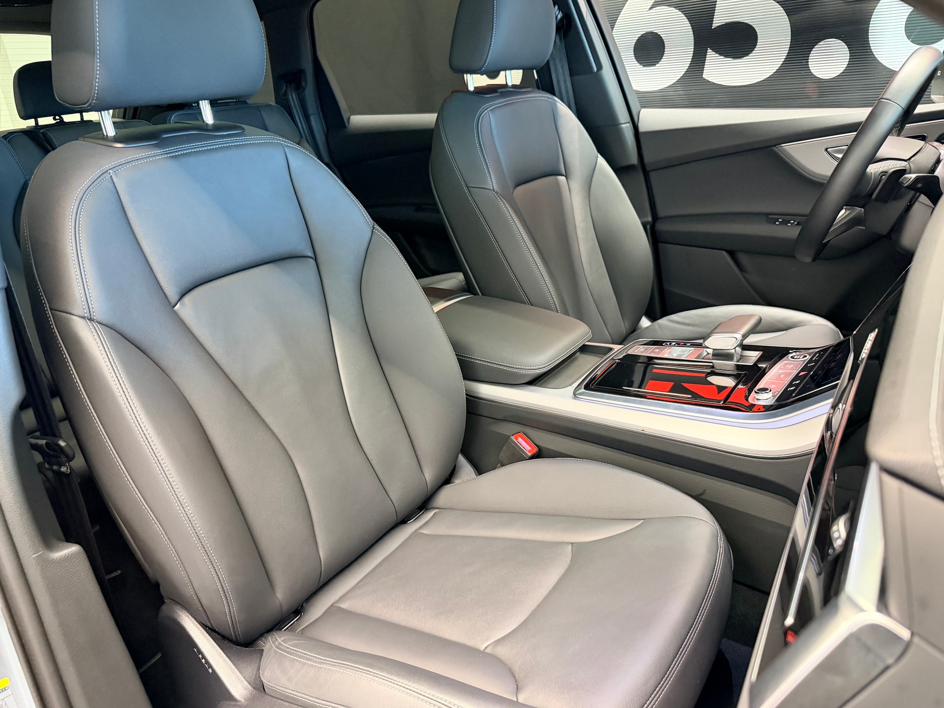 AUDI Q7 55 TFSI S line quattro tiptronic-image-23