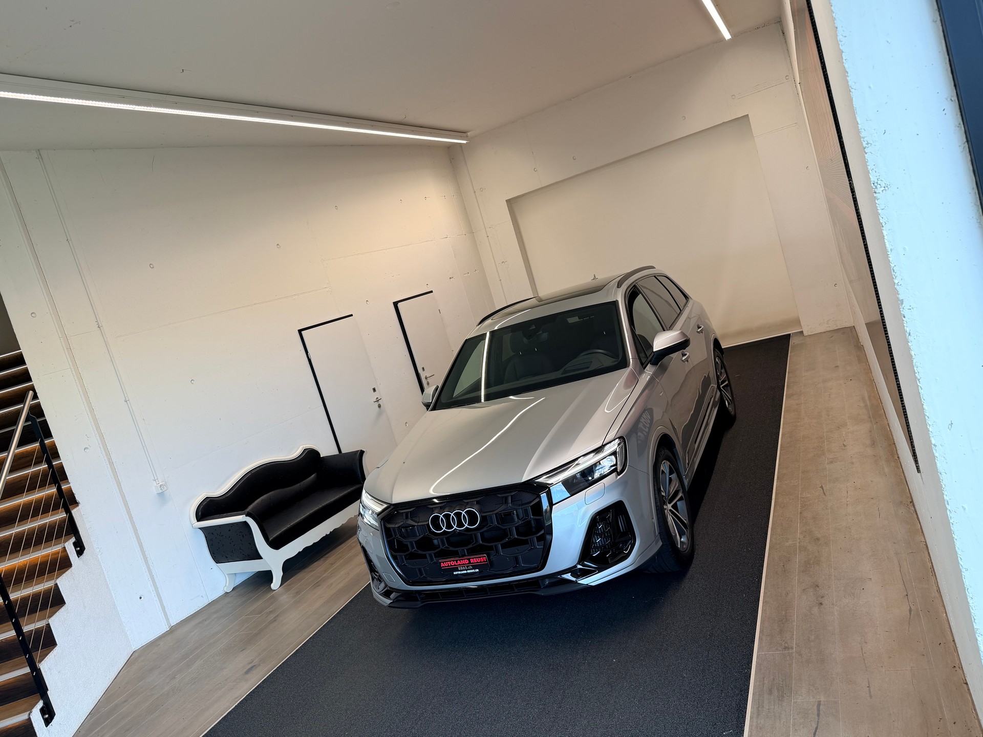 AUDI Q7 55 TFSI S line quattro tiptronic-showroom-element-3