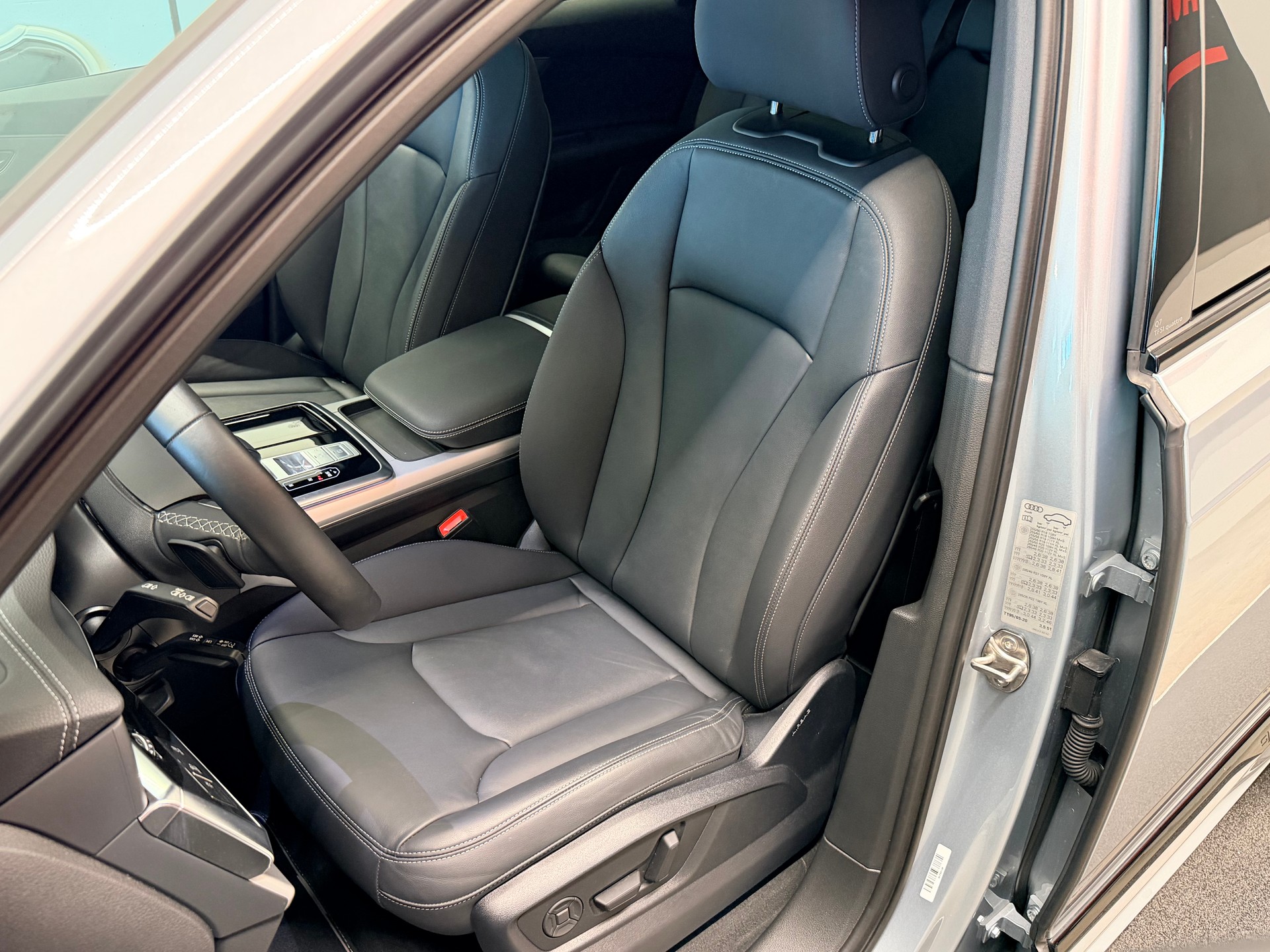 AUDI Q7 55 TFSI S line quattro tiptronic-image-15