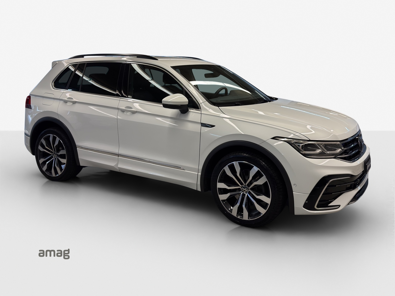 VW Tiguan 2.0 TDI SCR R-Line 4Motion DSG-image-5