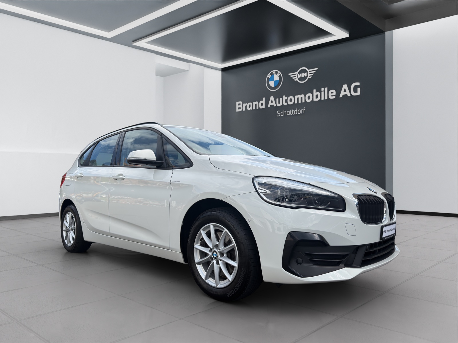 BMW 218d xDrive Active Tourer-image-6