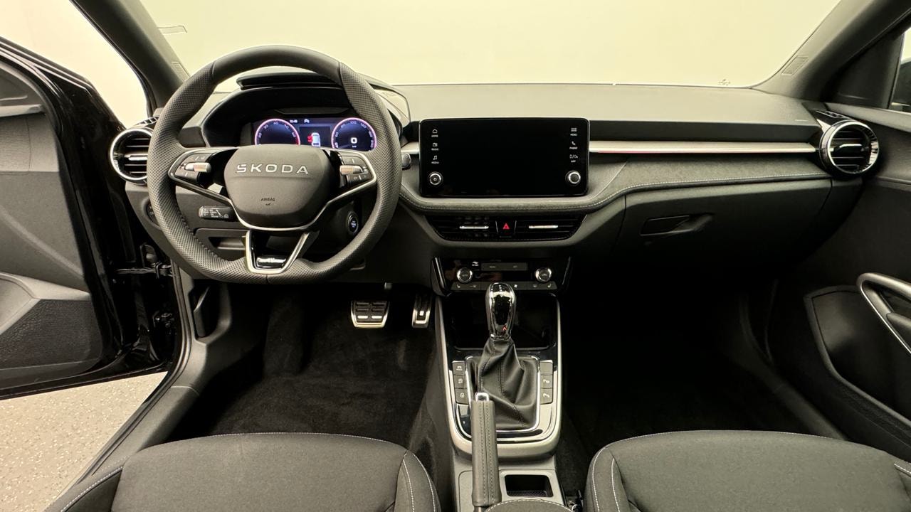 SKODA Fabia 1.5 TSI Monte Carlo DSG-image-5