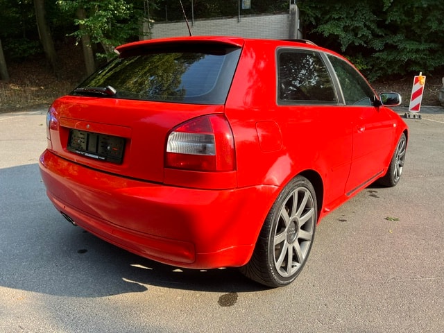 AUDI S3 quattro-image-4