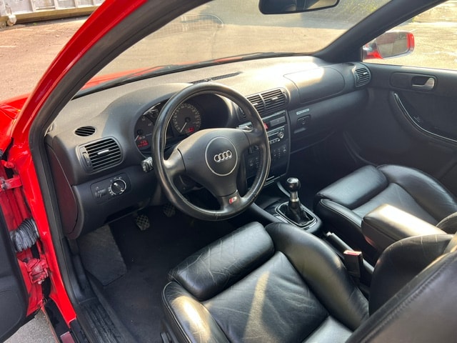 AUDI S3 quattro-image-9
