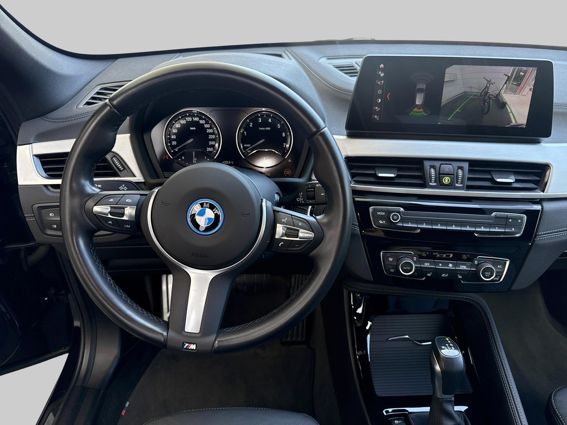 BMW X1 xDrive 25e M Sport-image-9