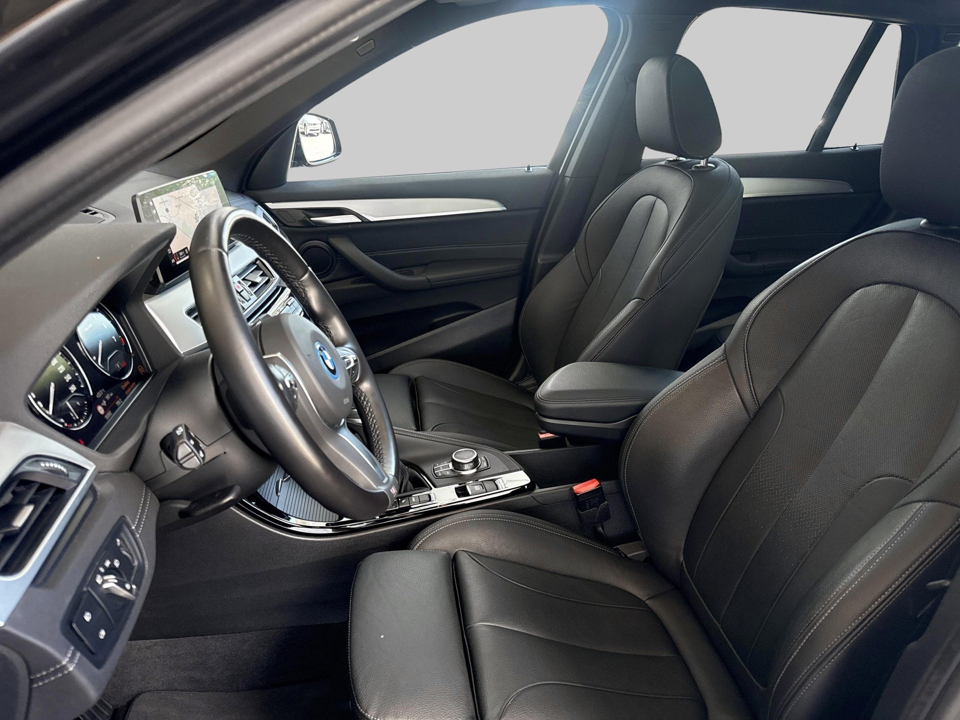 BMW X1 xDrive 25e M Sport-image-6