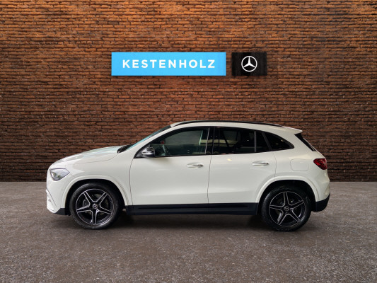 MERCEDES-BENZ GLA 200 7G-DCT-image-3