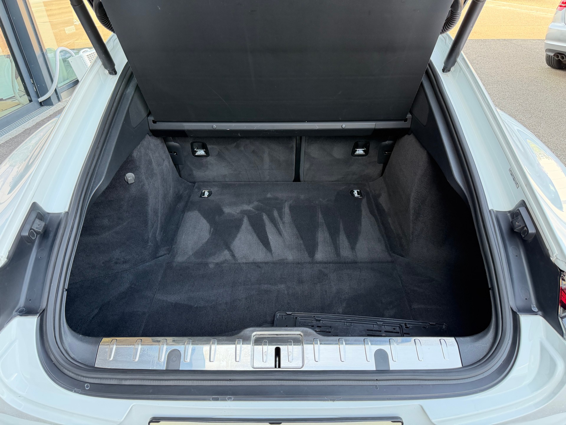 PORSCHE Panamera 4.0 V8 Turbo-image-3