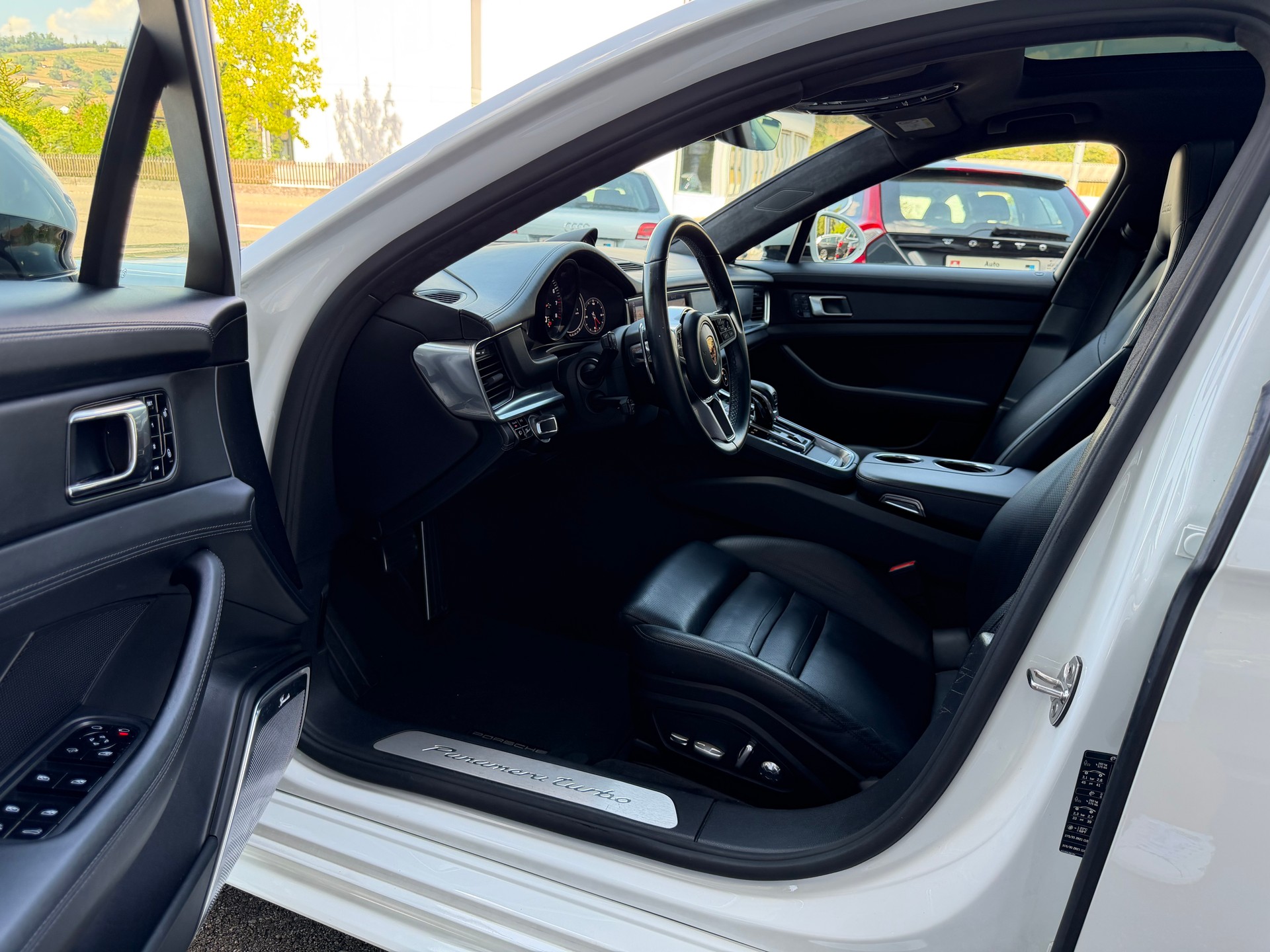 PORSCHE Panamera 4.0 V8 Turbo-image-9