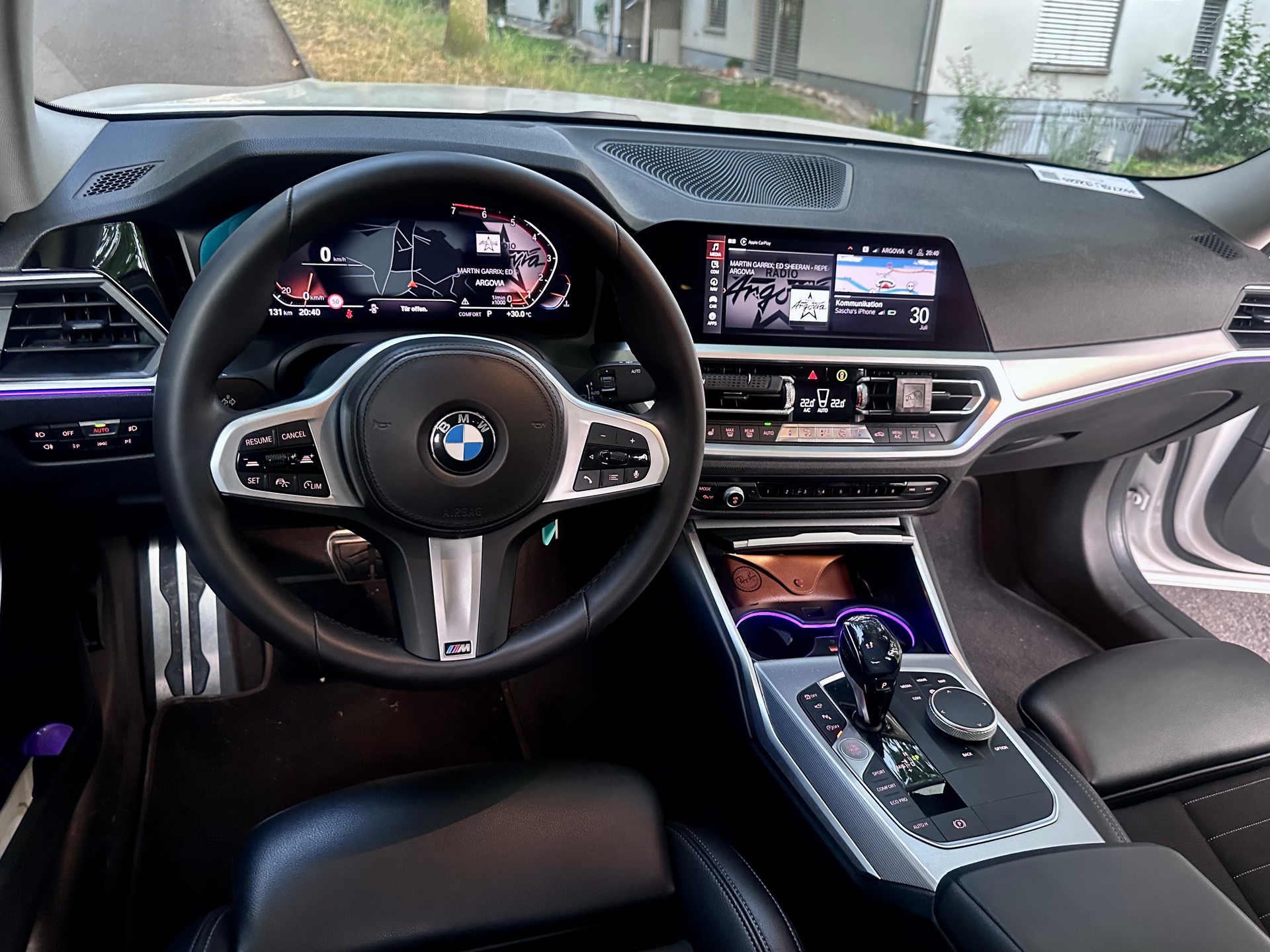 BMW 330-image-2