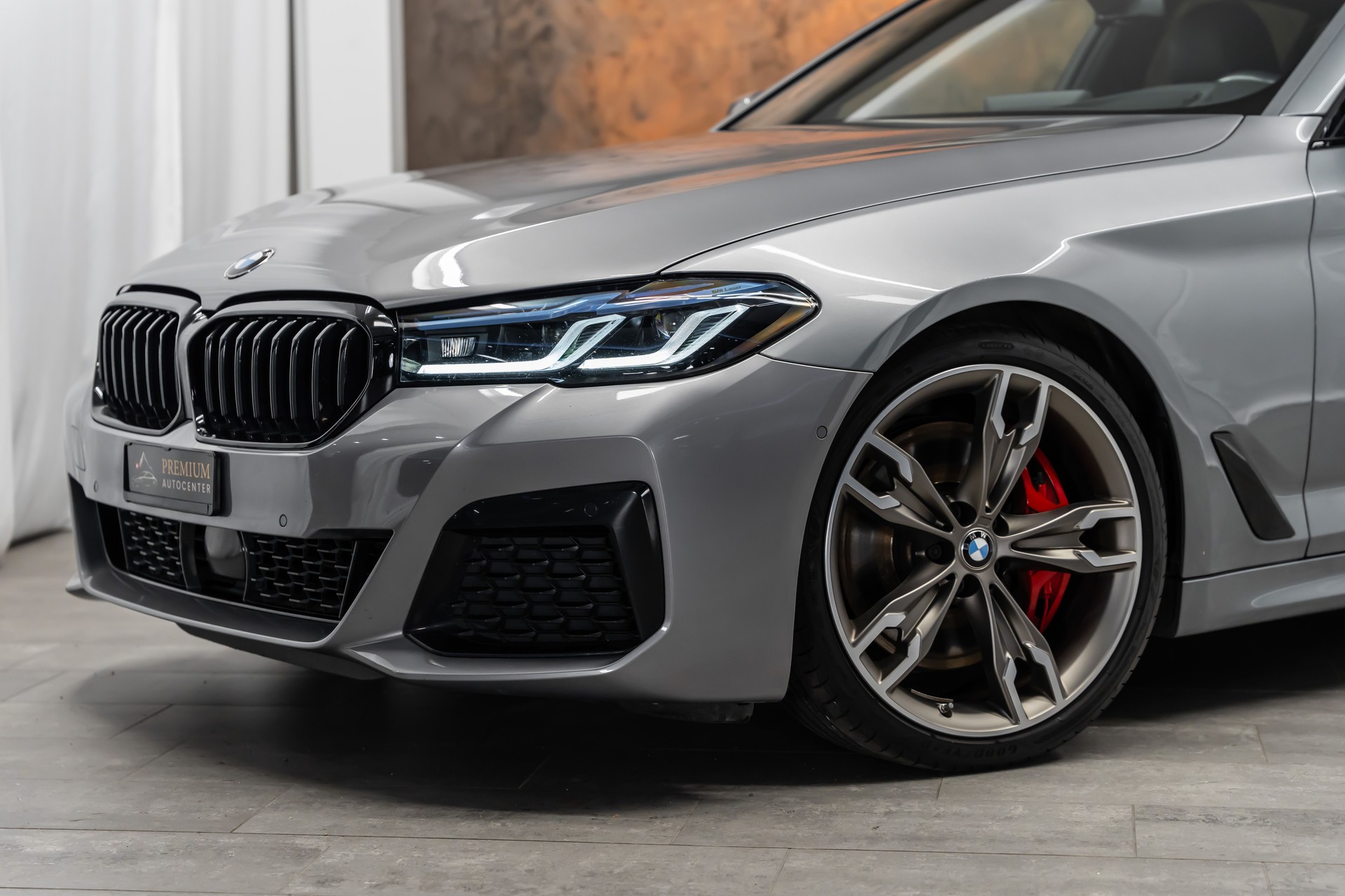 BMW M550i xDrive M Sport Pro Steptronic *M-Performance*Facelift*Laser*Head-Up*Panorama*-showroom-element-2