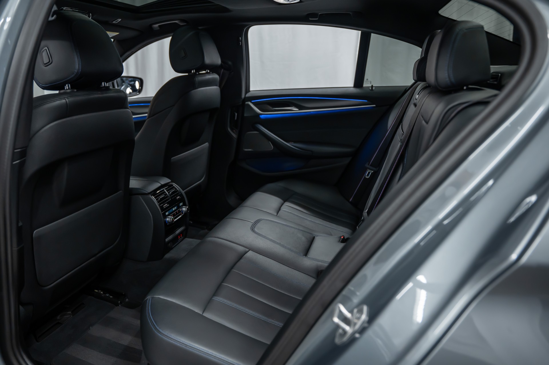 BMW M550i xDrive M Sport Pro Steptronic *M-Performance*Facelift*Laser*Head-Up*Panorama*-image-12