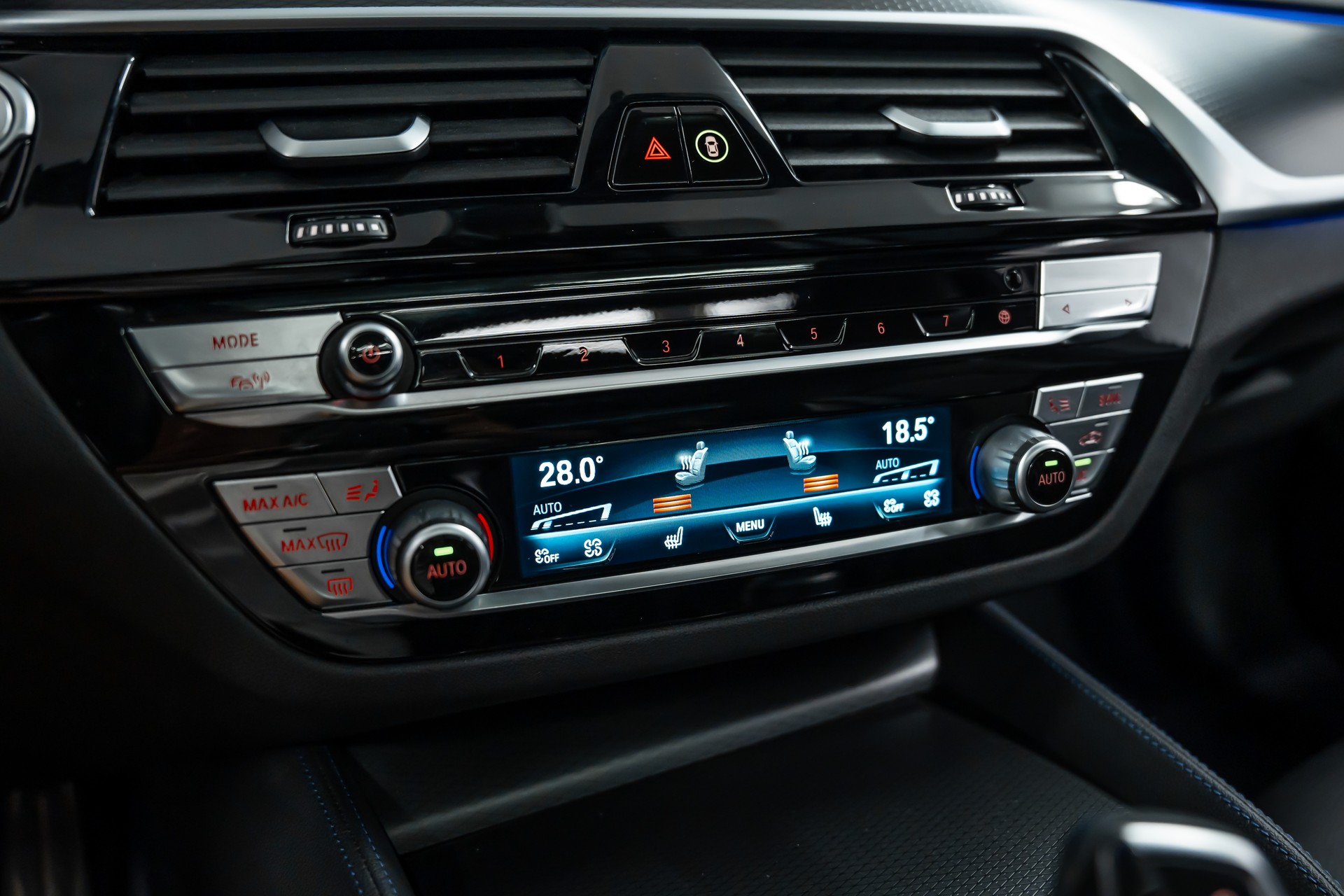 BMW M550i xDrive M Sport Pro Steptronic *M-Performance*Facelift*Laser*Head-Up*Panorama*-image-22